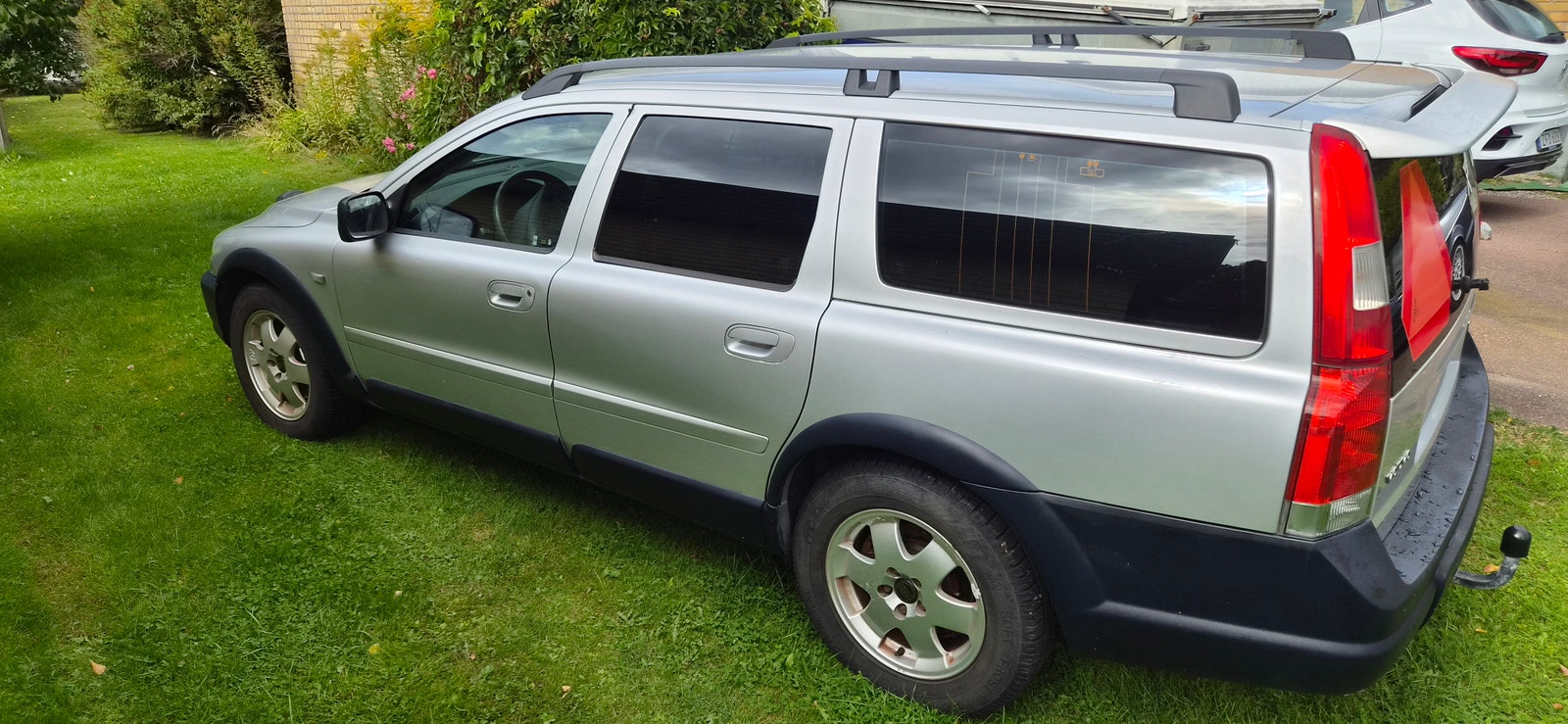 Volvo V70 XC 2.4T AWD Automatic, 5-trins, 200ps, 2001