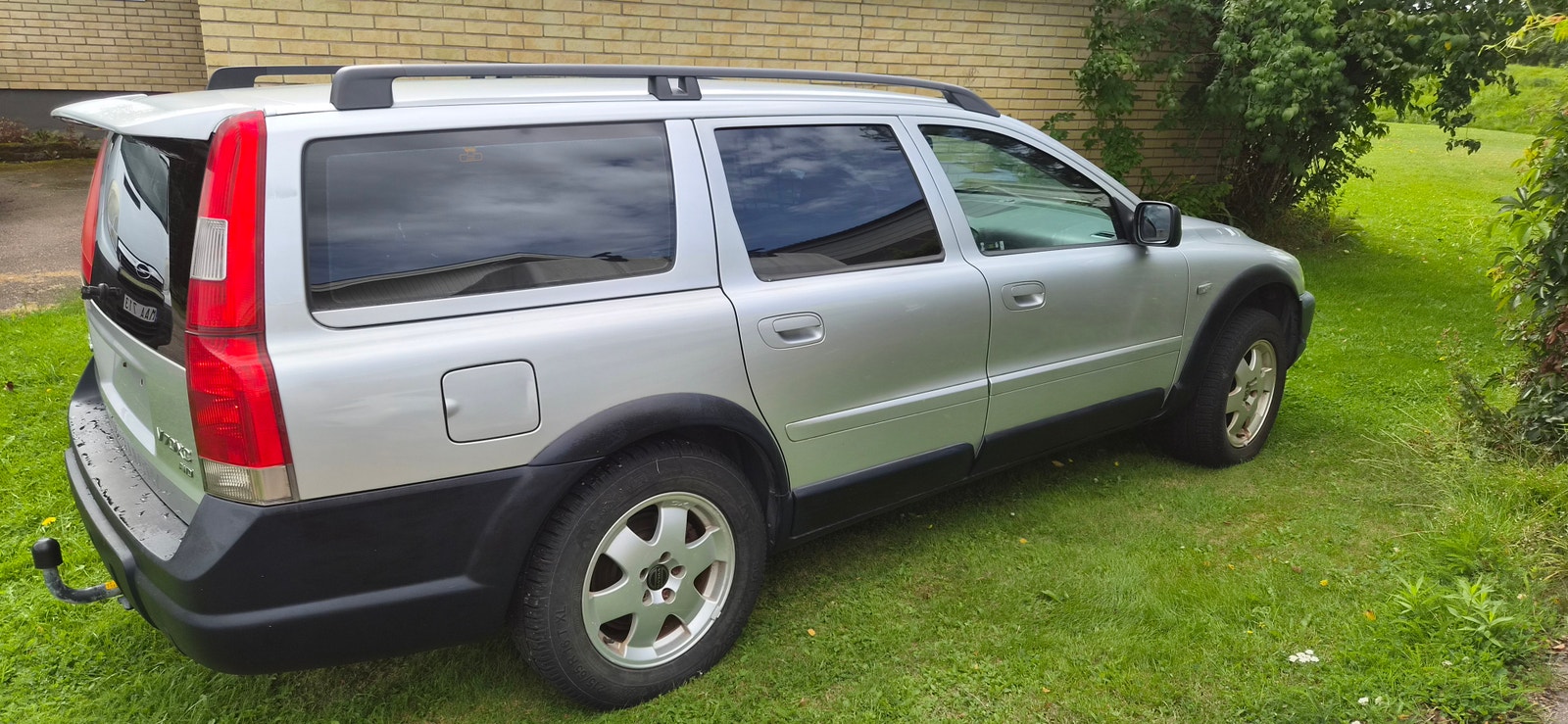 Volvo V70 XC 2.4T AWD Automatic, 5-trins, 200ps, 2001