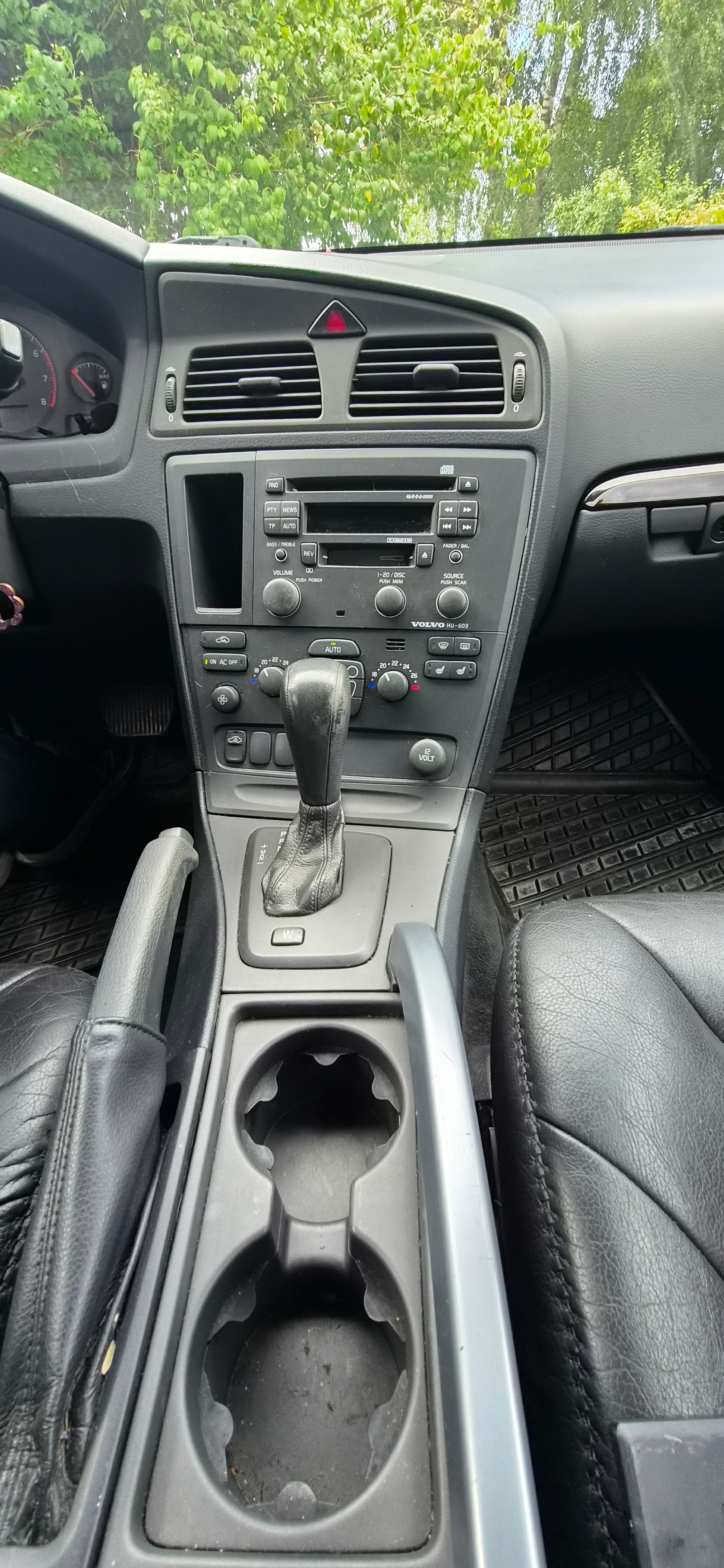 Volvo V70 XC 2.4T AWD Automatic, 5-trins, 200ps, 2001
