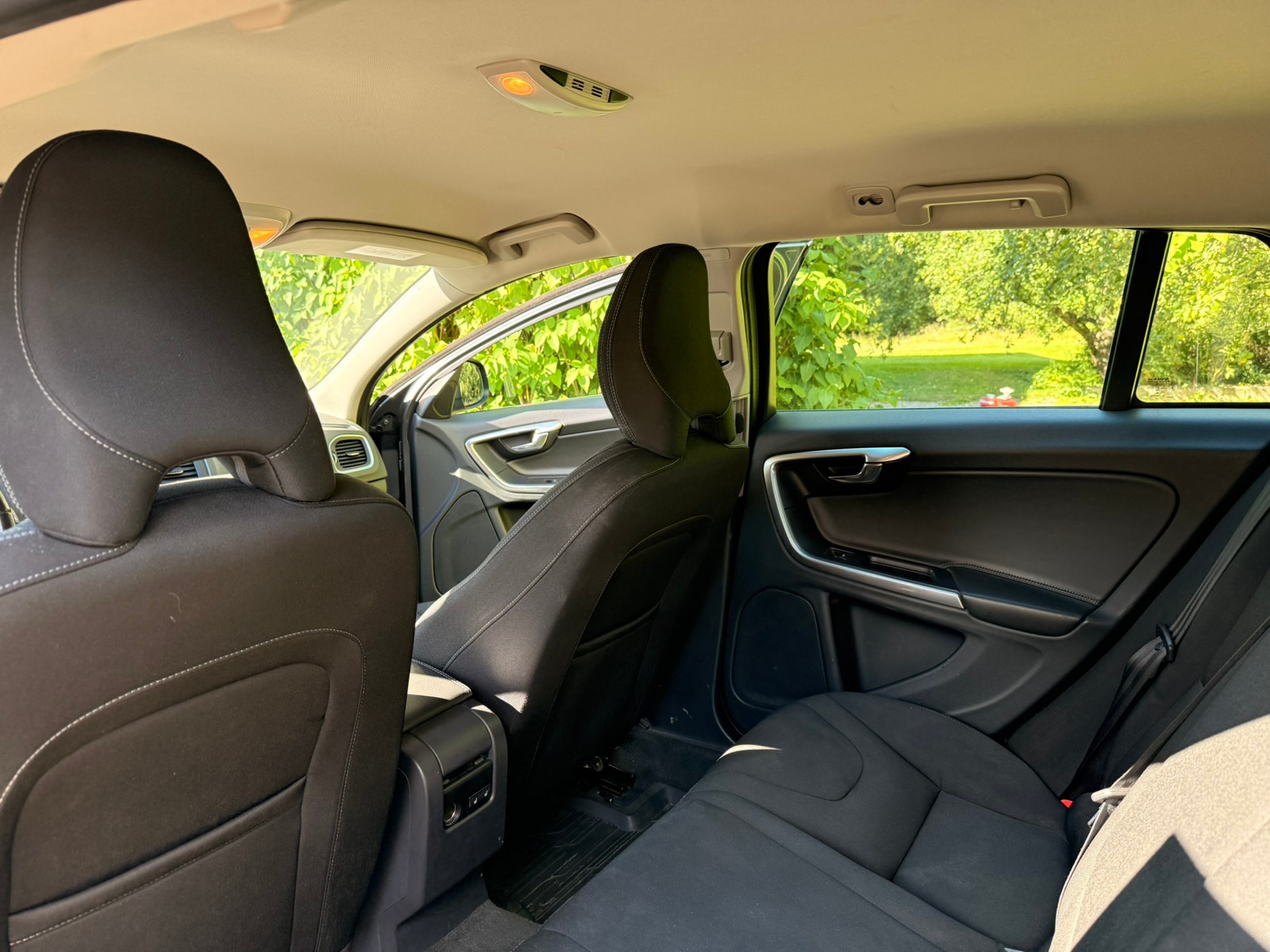 Volvo V60 T3 Manual, 6-trins, 152ps, 2017