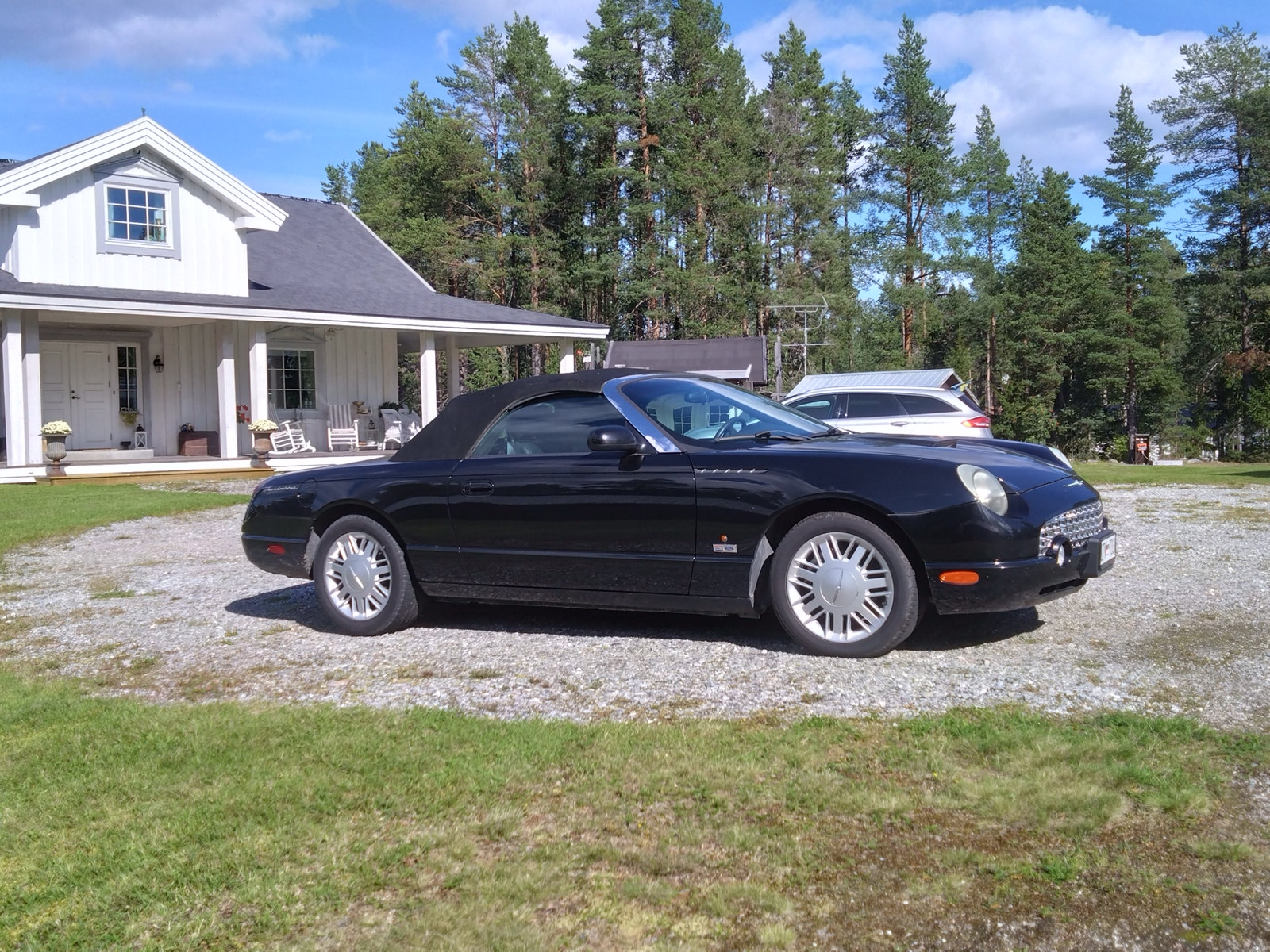 Ford Thunderbird 3.9 V8 Automatic, 5-trins, 256ps, 2002