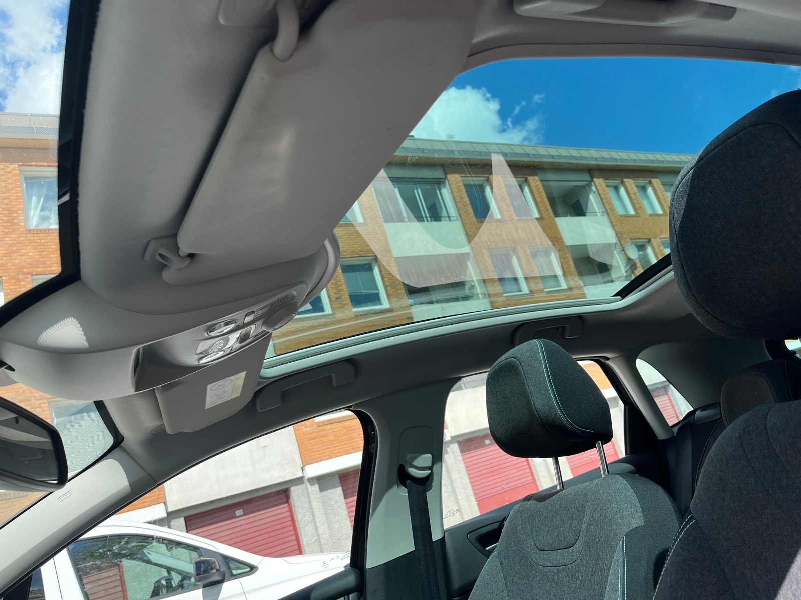 Citroën C4 1.2 e-THP EAT, 6-trins, 130ps, 2016