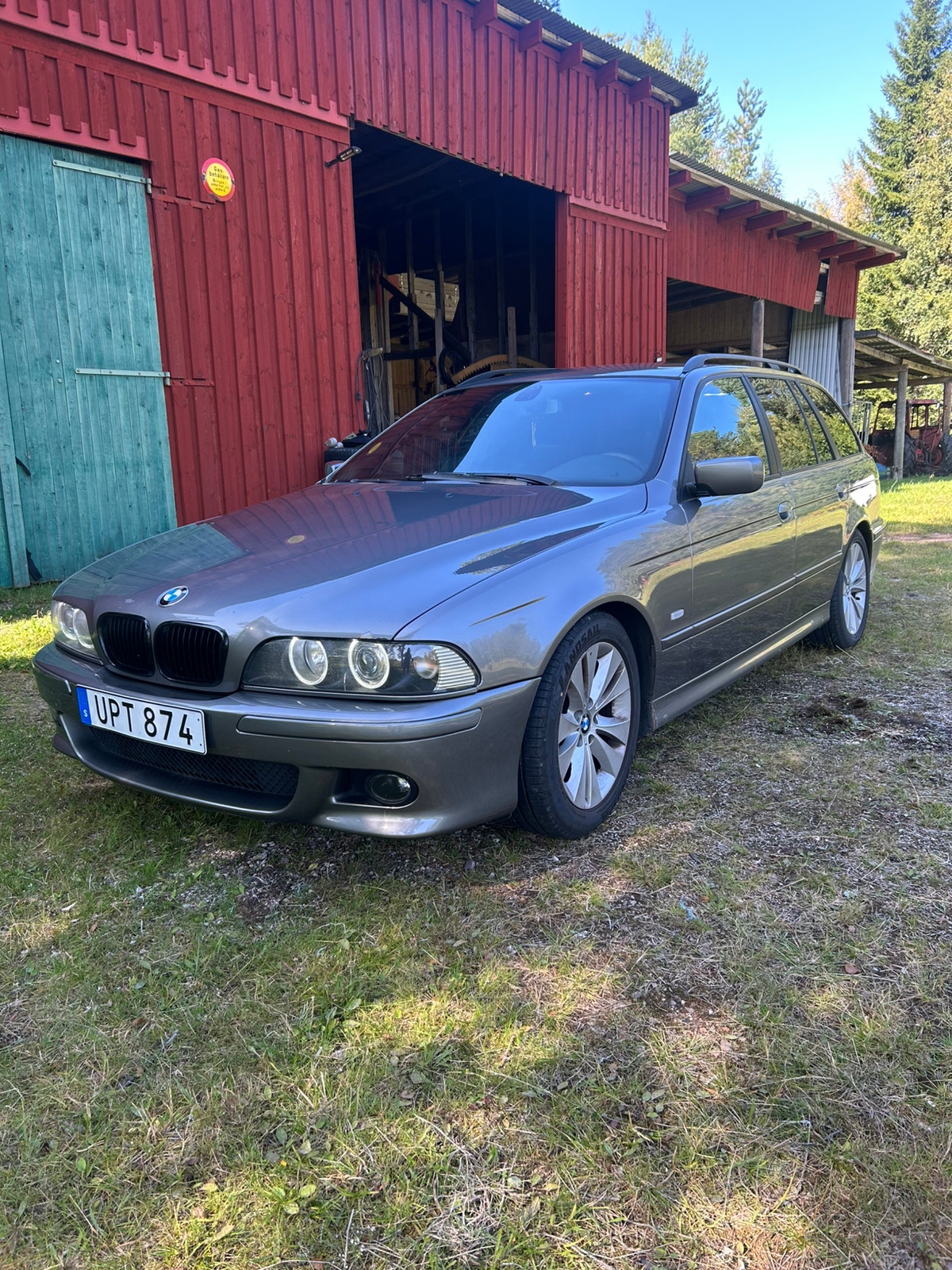 BMW 525i Touring Manual, 192hp, 2004