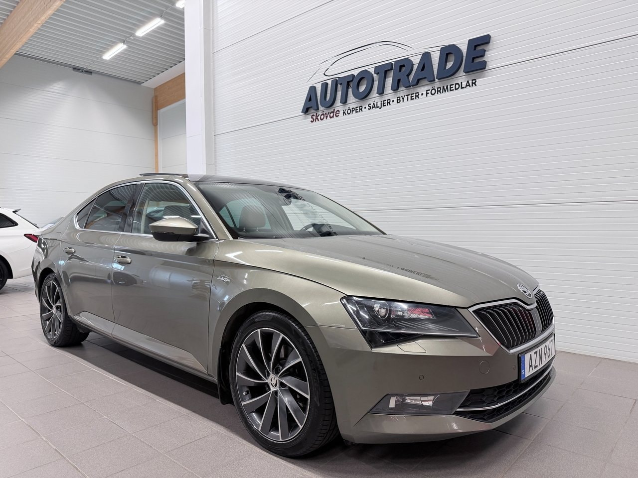 Škoda Superb 2.0 TDI SCR DSG Sequential, 6-trins, 190ps, 2016