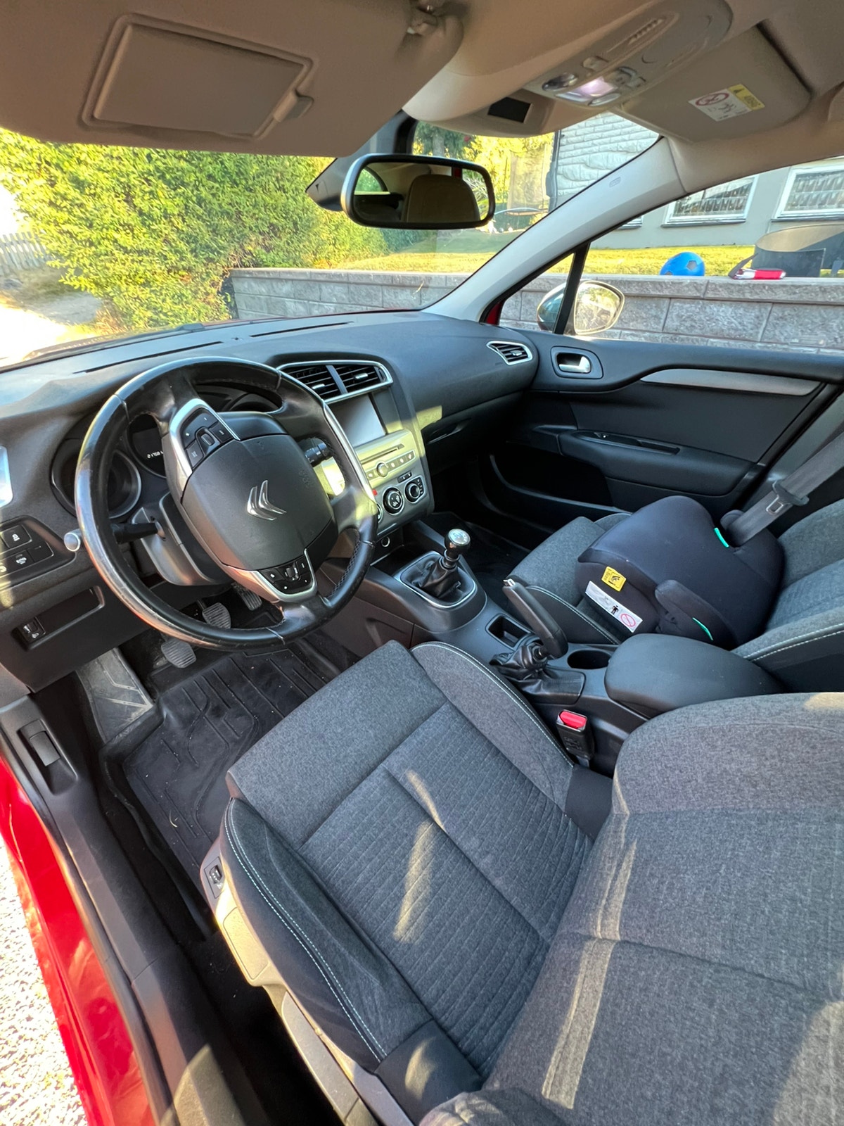 Citroën C4 1.2 e-THP Manual, 6-trins, 130ps, 2016