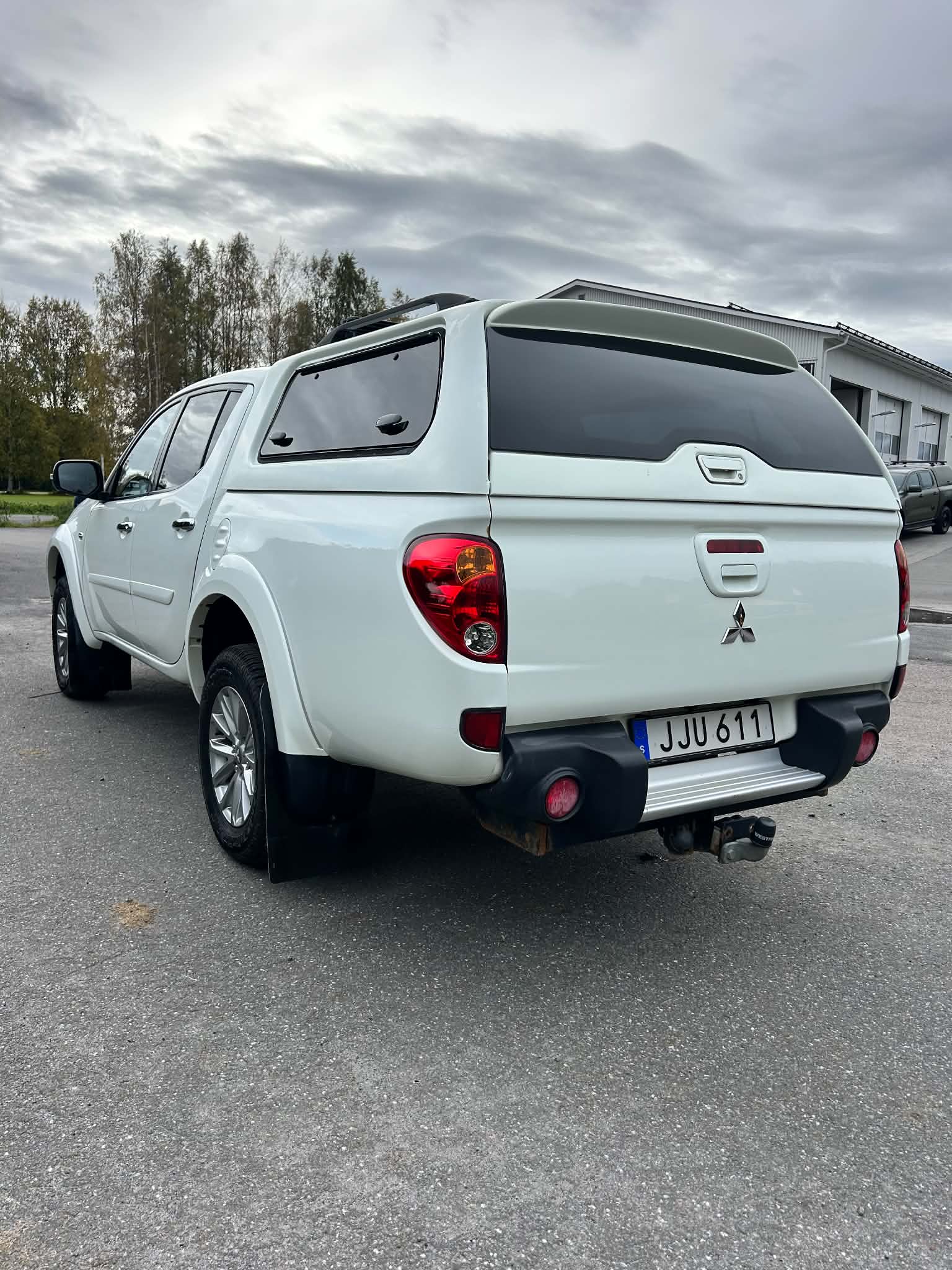 Mitsubishi L200 Double Cab 2.5 4x4 Automatic, 5-trins, 178ps, 2014
