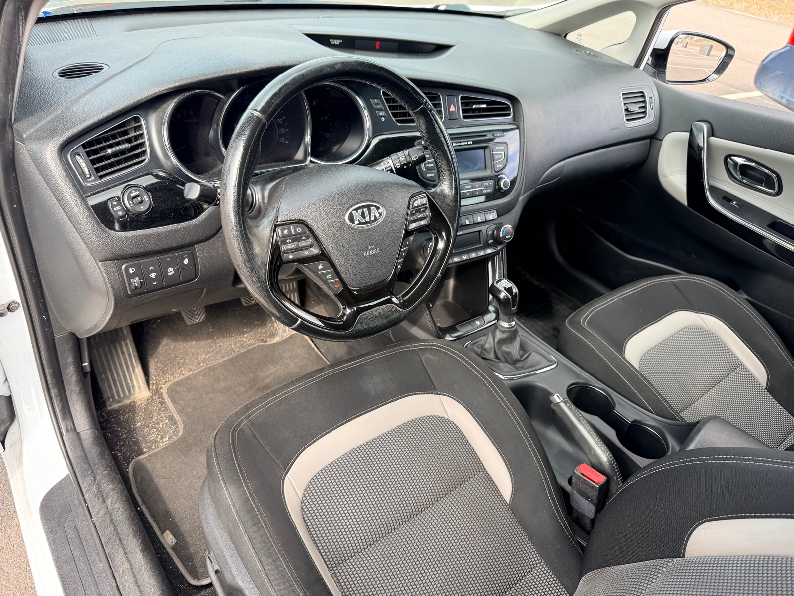 Kia cee'd 1.6 GDI Manual, 6-trins, 135ps, 2013