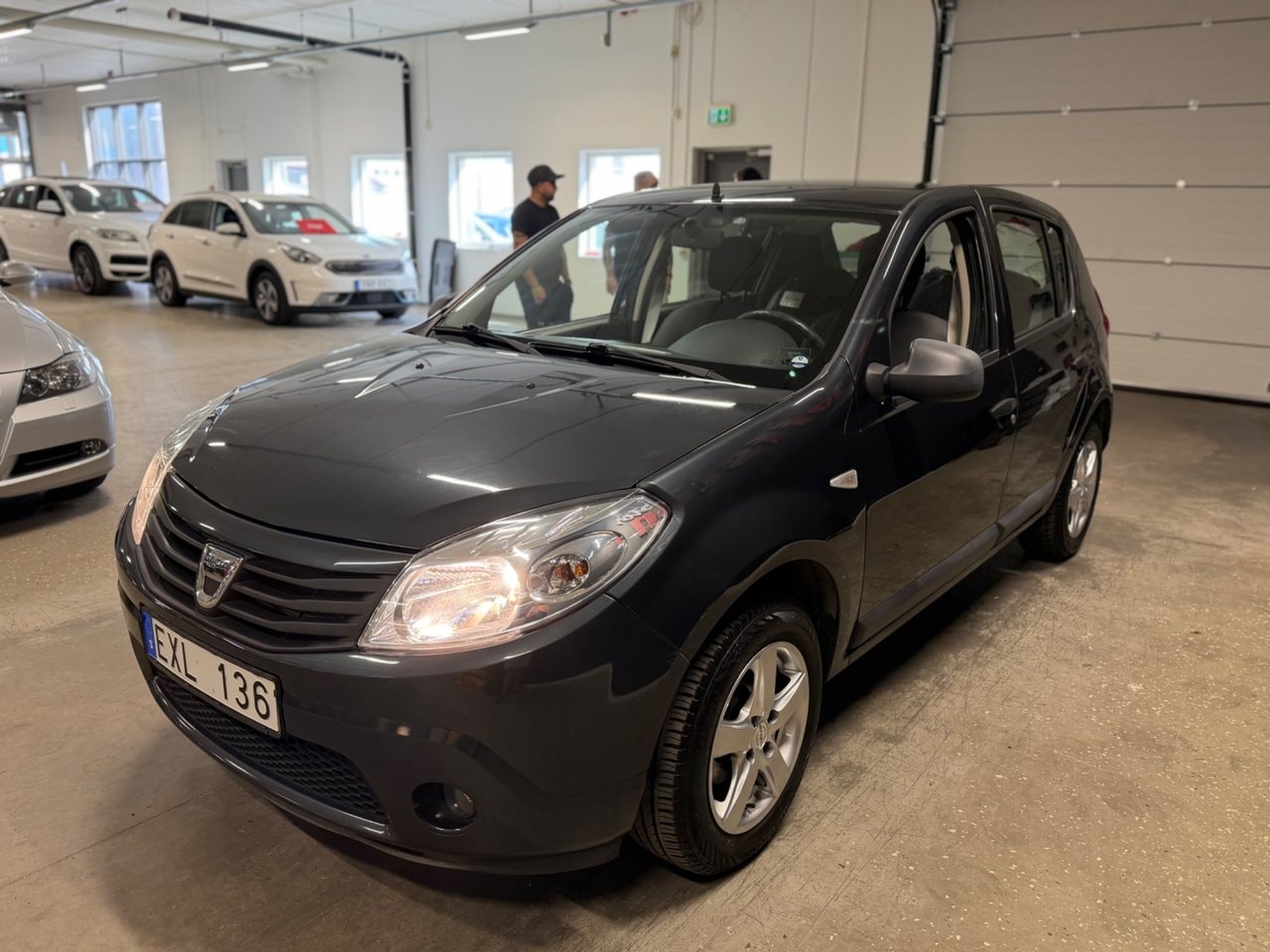 Dacia Sandero 1.6 E85 eco2 Manual, 105hp, 2013