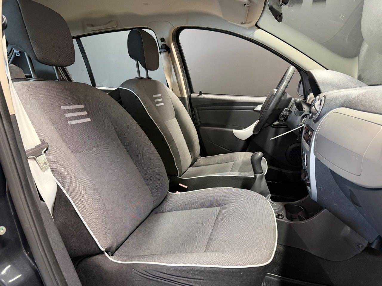 Dacia Sandero 1.6 E85 eco2 Manual, 105hp, 2013