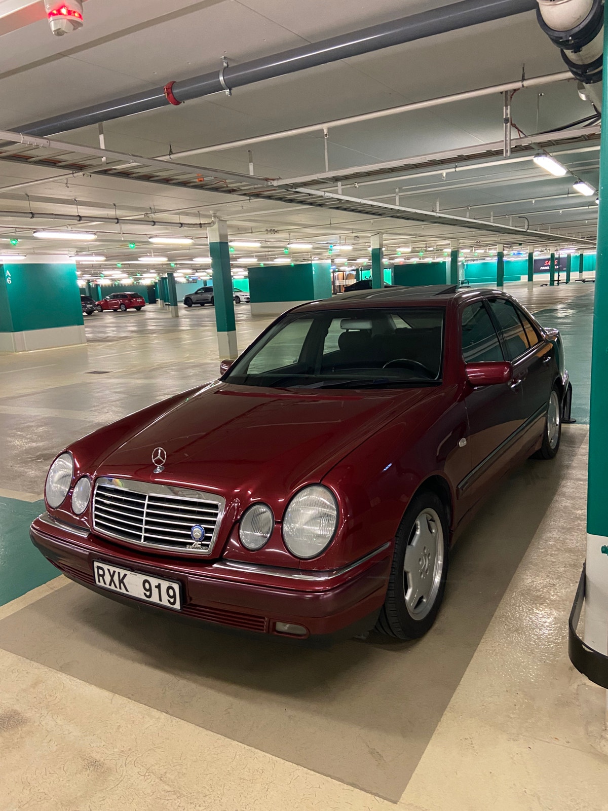 Mercedes-Benz E 240 Automatisk, 5-trinn, 170hk, 1999