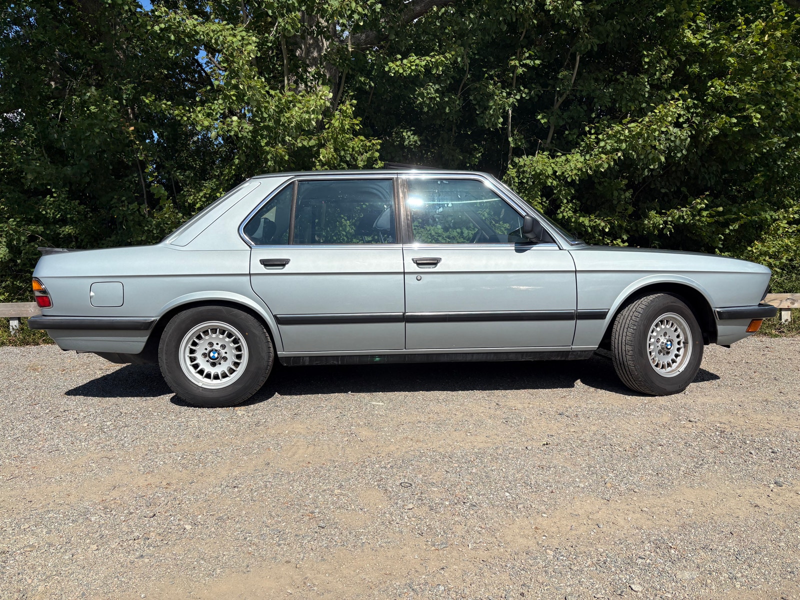 BMW 528i Manuell, 184hk, 1983