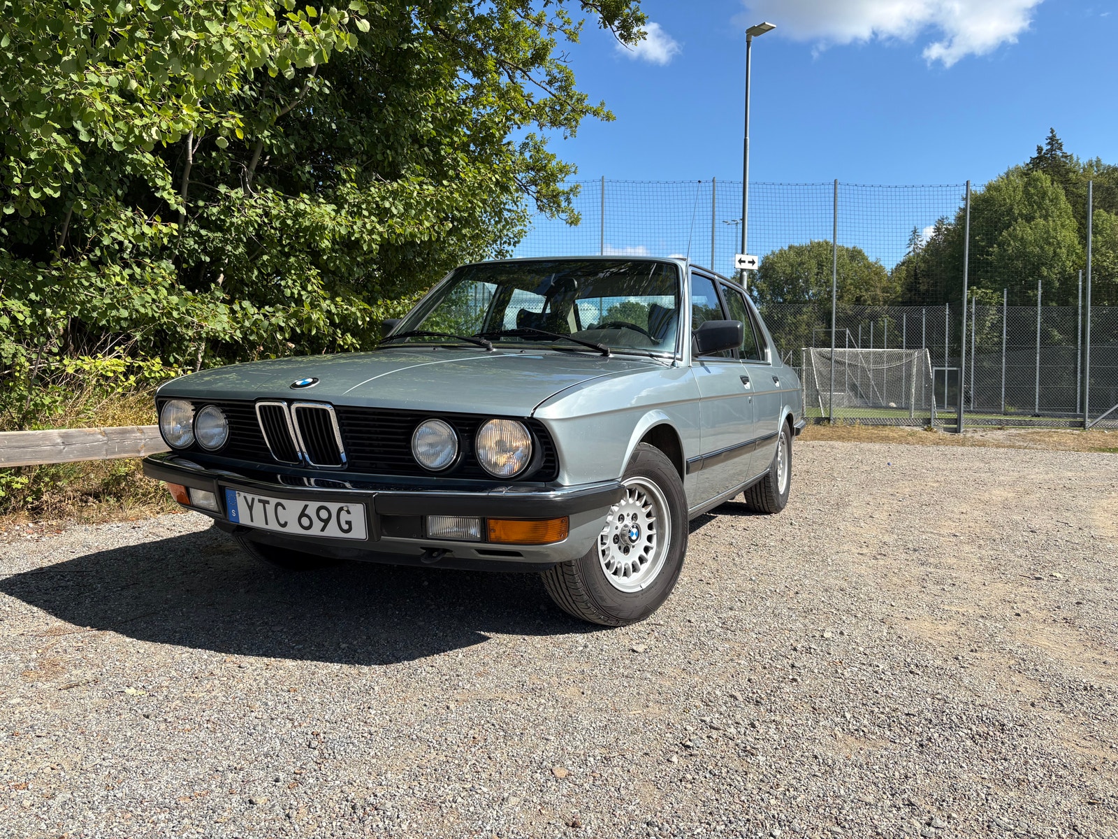 BMW 528i Manuell, 184hk, 1983