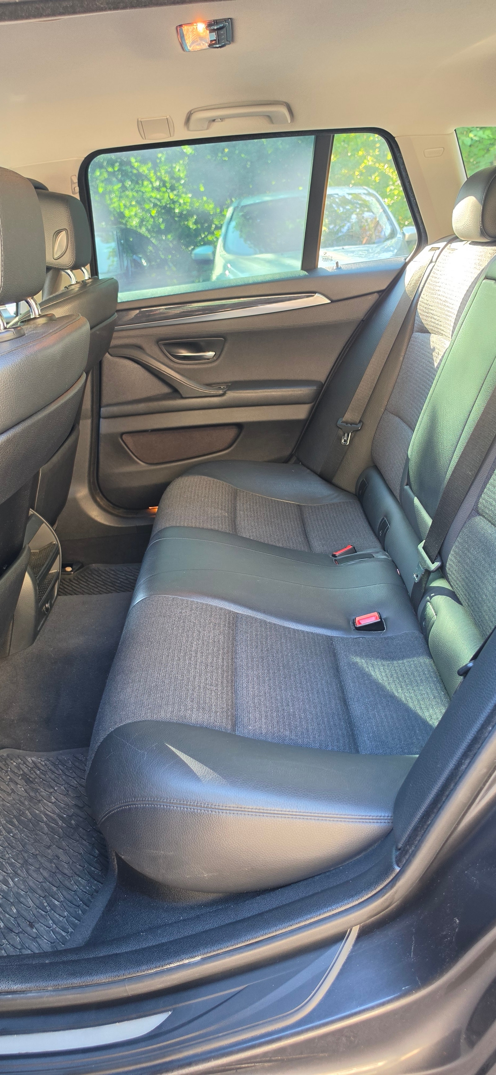 BMW 520d Touring Steptronic, 184hk, 2011