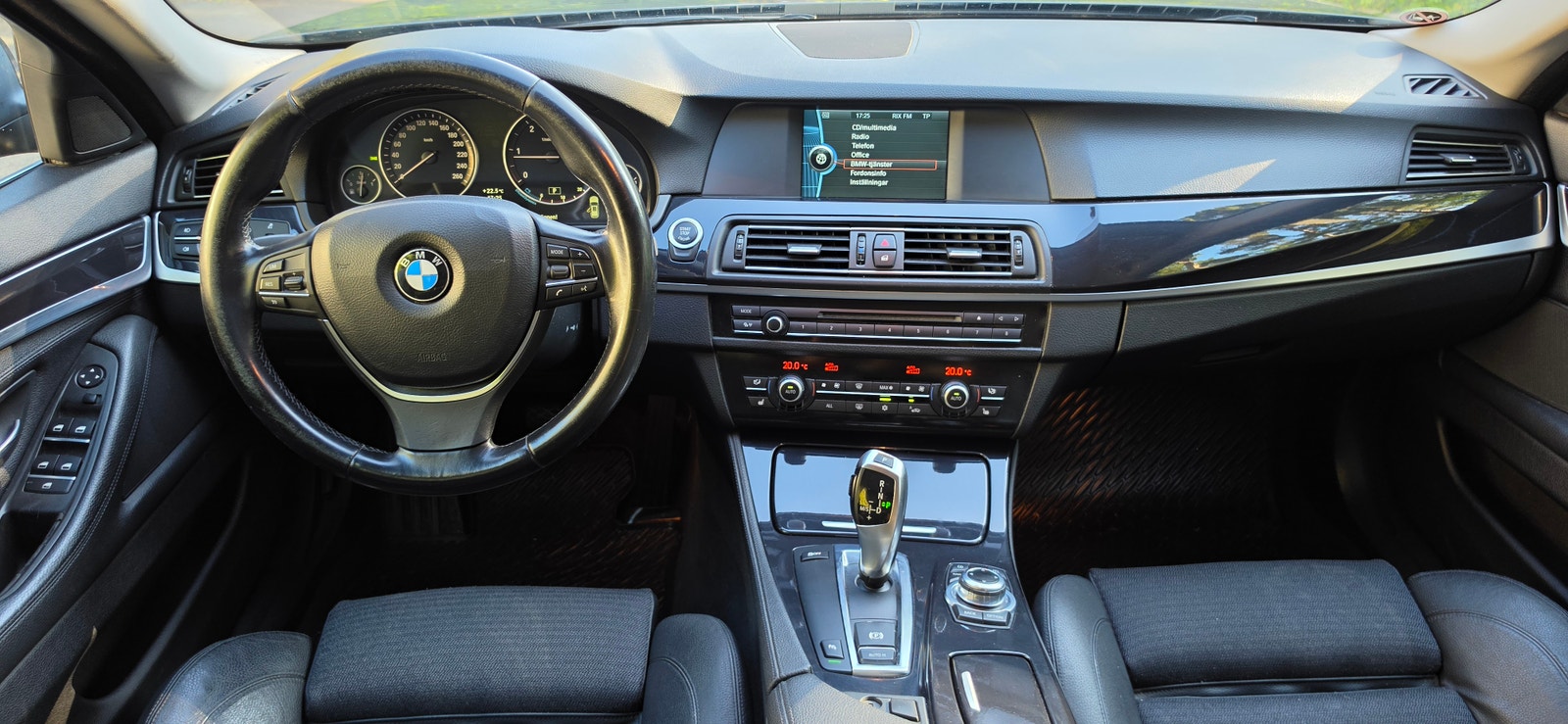 BMW 520d Touring Steptronic, 184hk, 2011