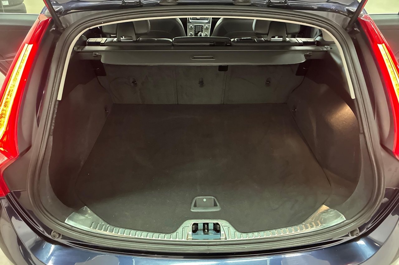 Volvo V60 T3 Manuell, 152hk, 2018