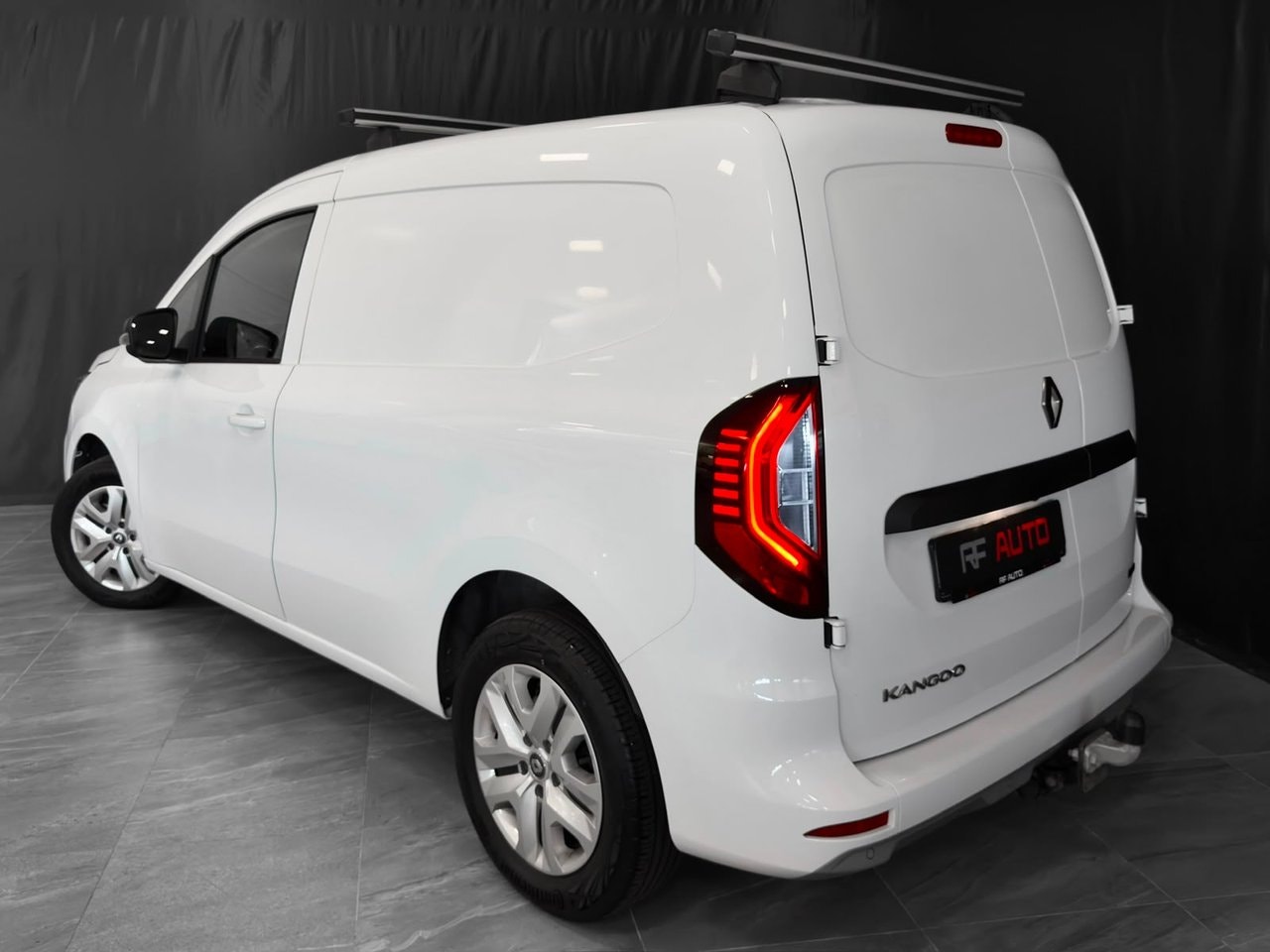 Renault Kangoo E-Tech, 122ps, 2023