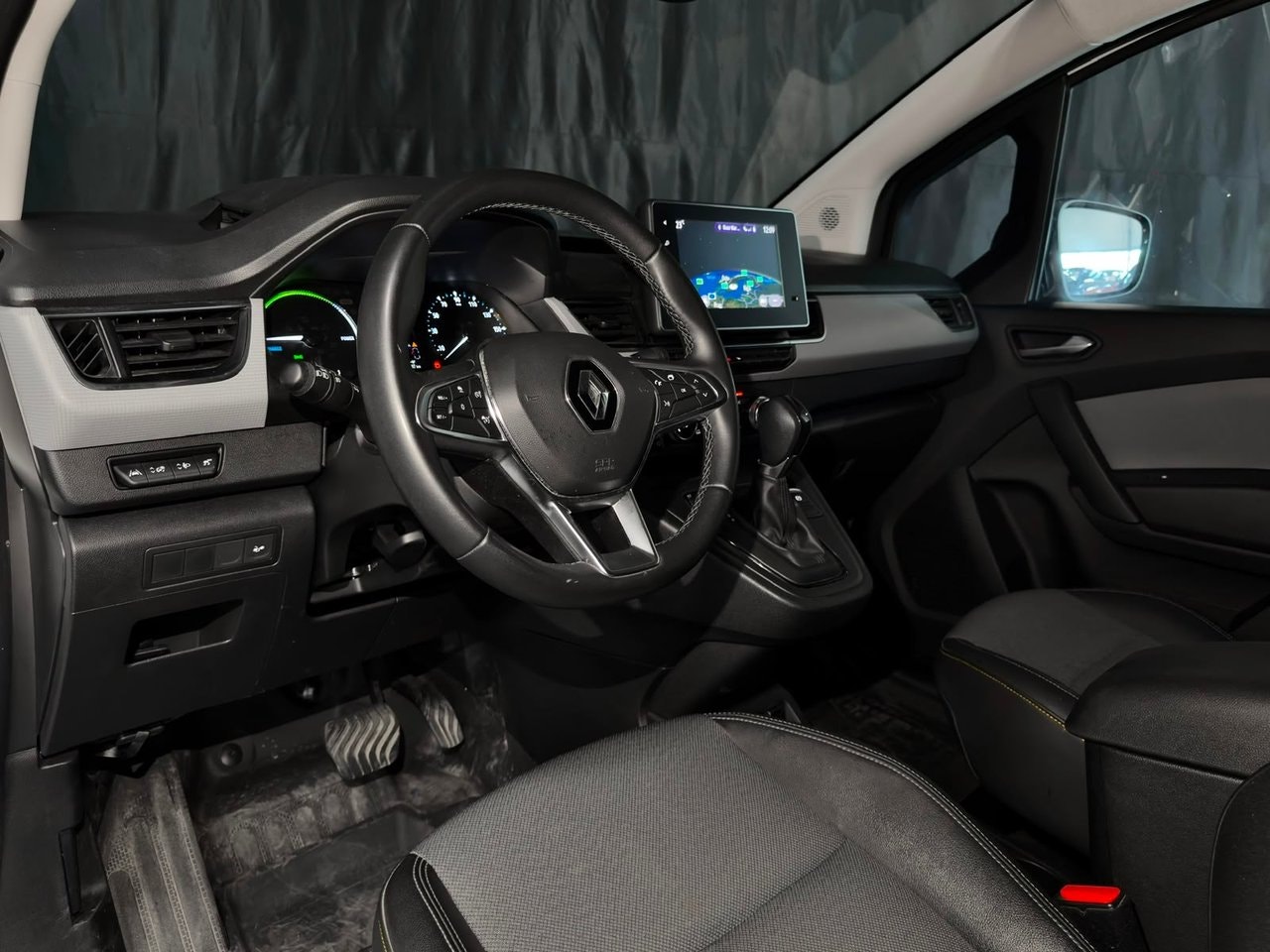 Renault Kangoo E-Tech, 122ps, 2023