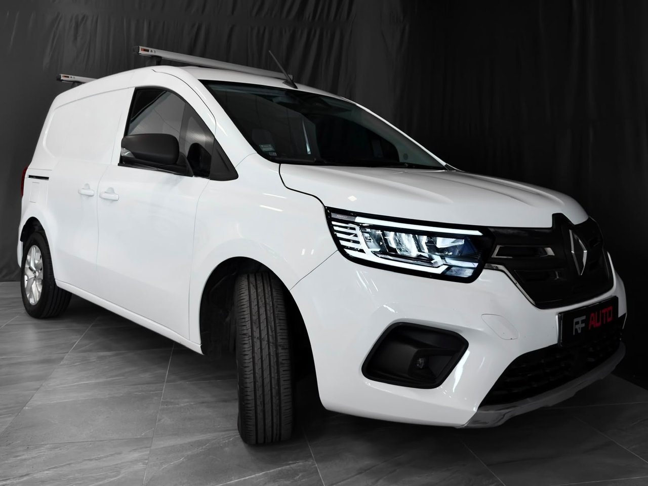 Renault Kangoo E-Tech, 122ps, 2023
