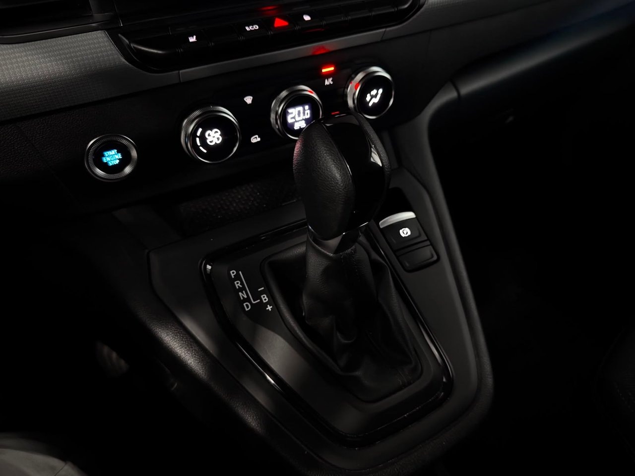 Renault Kangoo E-Tech, 122ps, 2023