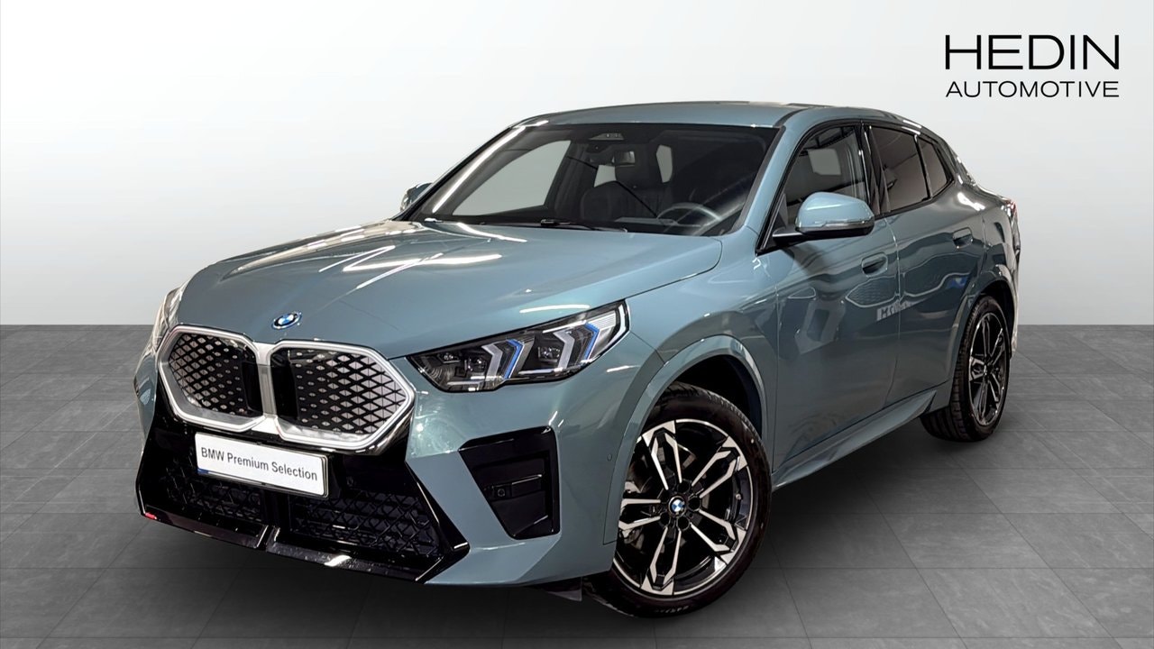 BMW iX2 306 л.с.
