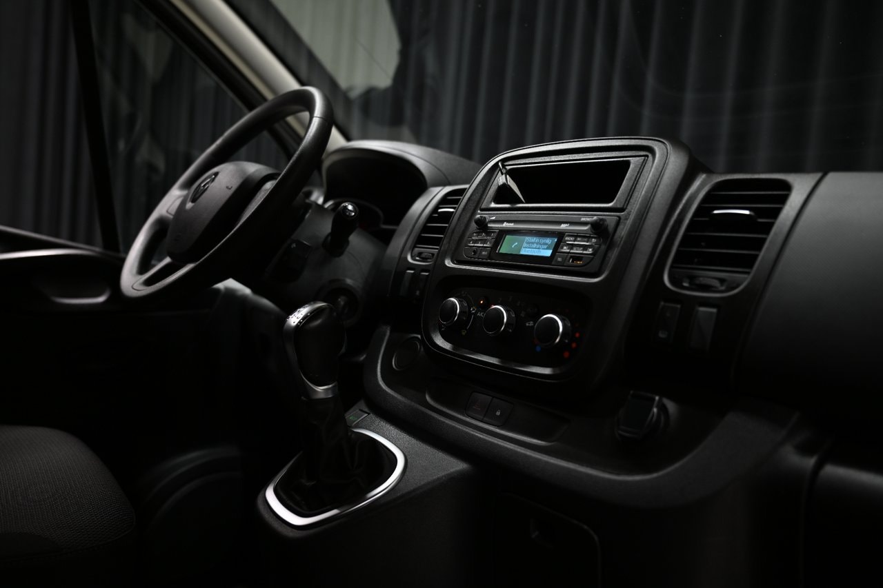 Renault Trafic Panel Van 2.8t 2.0 dCi EDC, 145hp, 2021