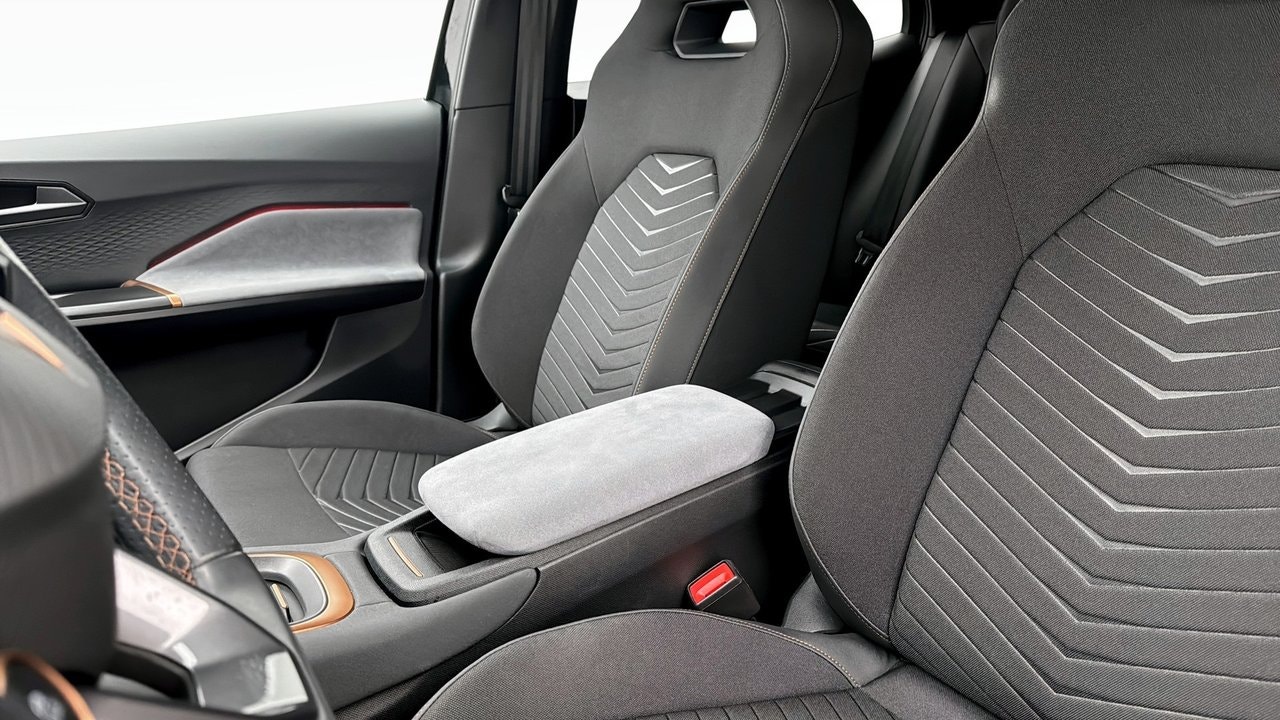 CUPRA Born e-boost 59, 231ps, 2025