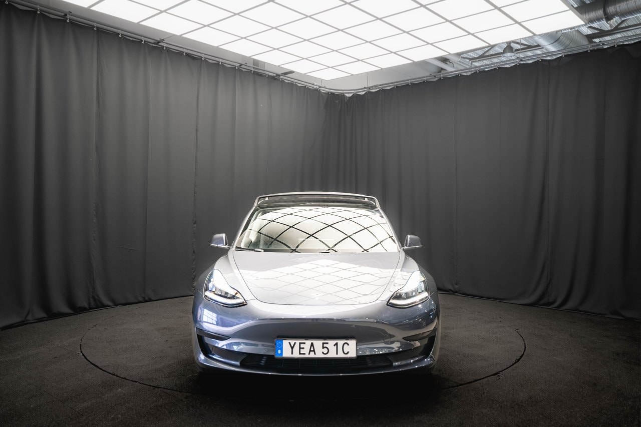 Tesla Model 3 Standard Range Plus, 325hk, 2020