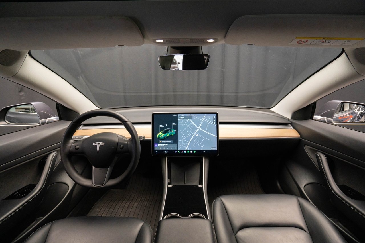 Tesla Model 3 Standard Range Plus, 325hk, 2020