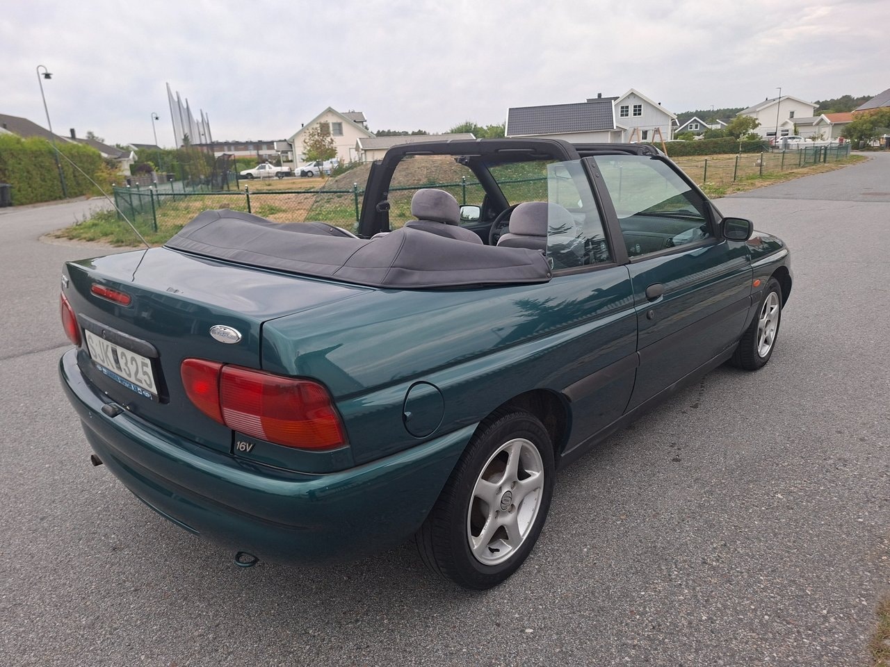 Ford Escort Cabriolet 1.6 Manual, 5-trins, 90ps, 1997