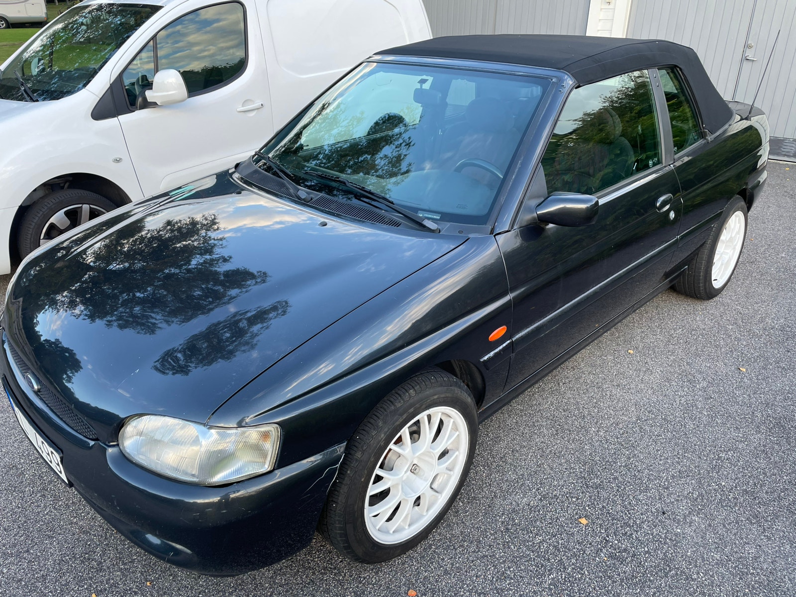 Ford Escort Cabriolet 1.8 Manual, 5-trins, 105ps, 1995