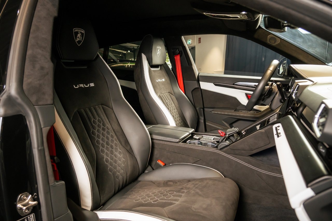 Lamborghini Urus S Automatic, 8-trins, 666ps, 2024