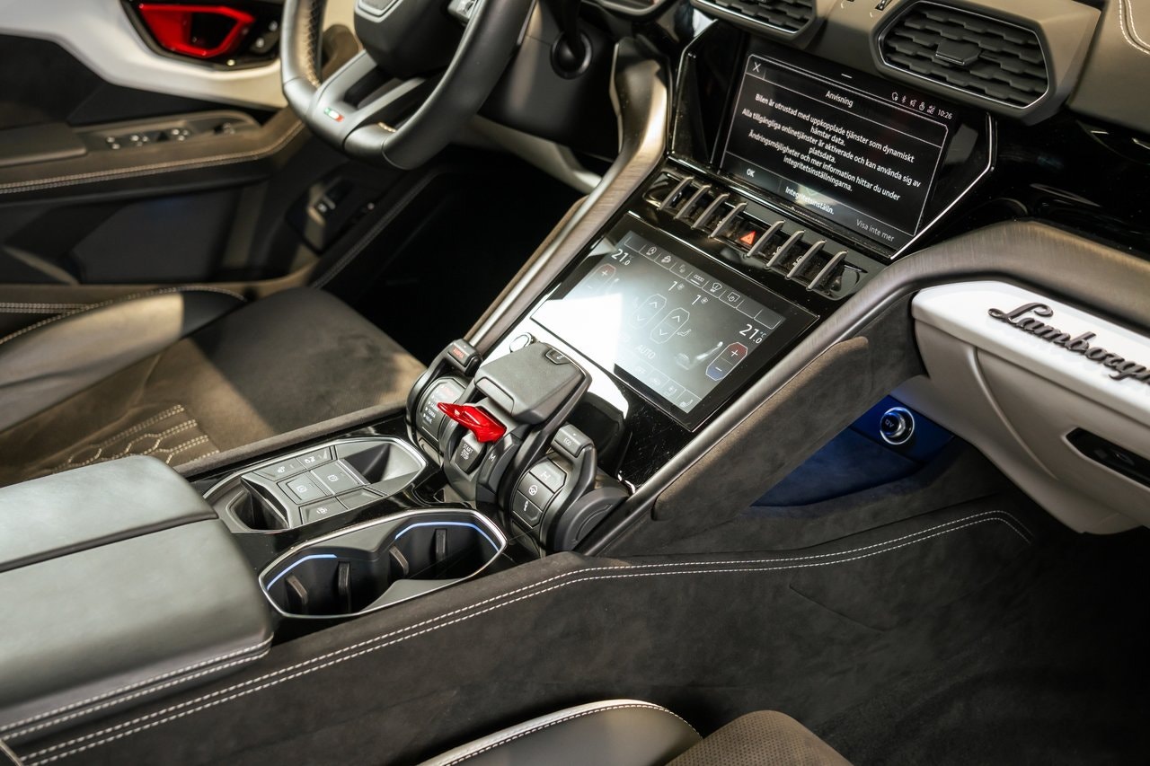 Lamborghini Urus S Automatic, 8-trins, 666ps, 2024