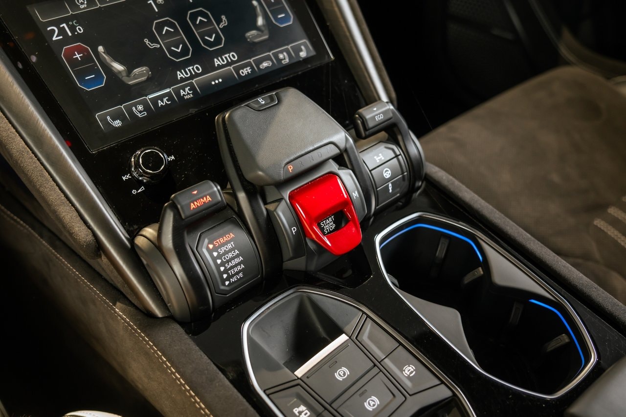 Lamborghini Urus S Automatic, 8-trins, 666ps, 2024