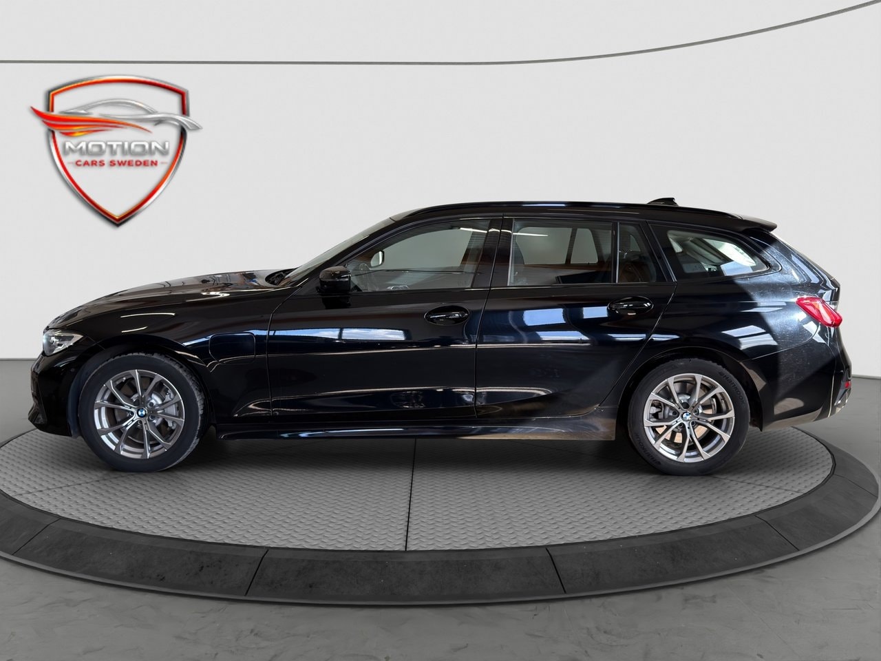 BMW 330e Touring Steptronic, 8-trins, 292ps, 2021