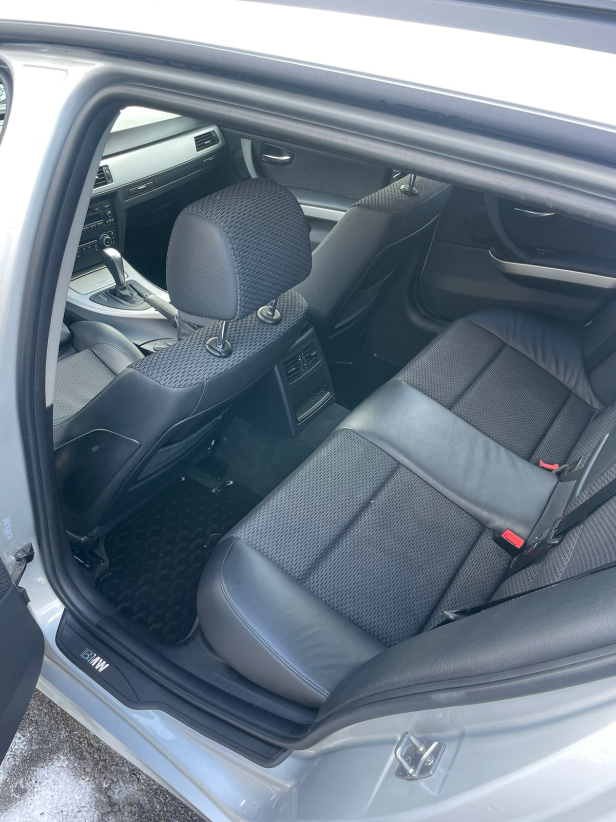 BMW 320d Touring Automatic, 184hp, 2010