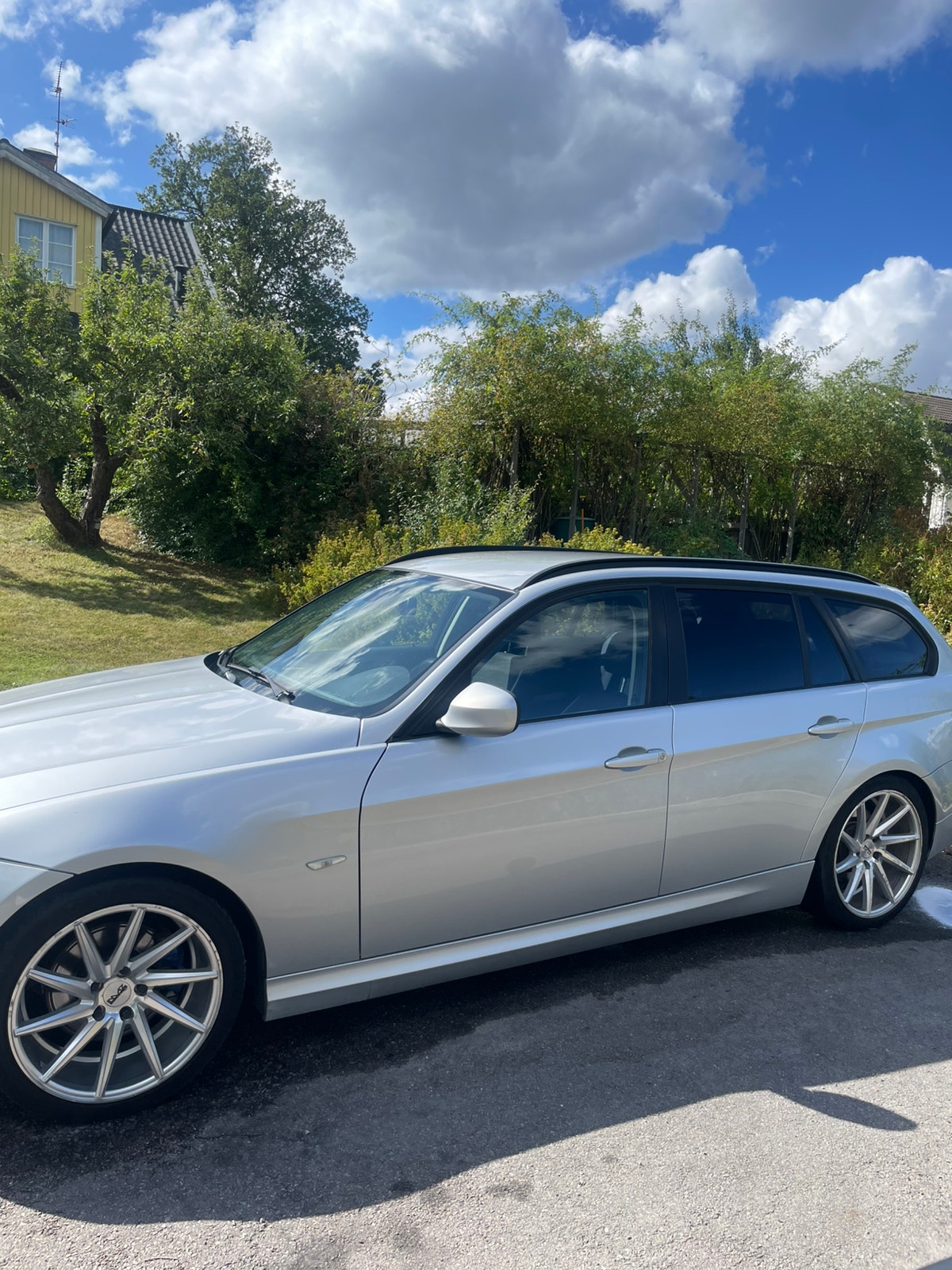 BMW 320d Touring Automatic, 184hp, 2010