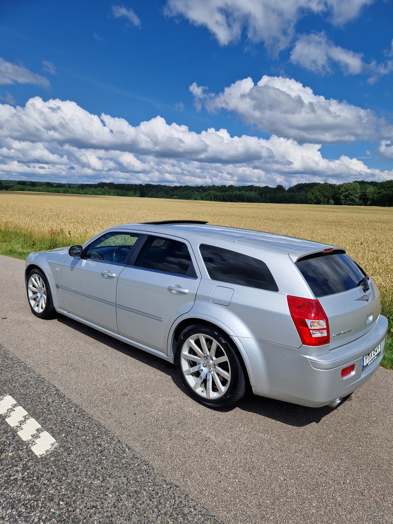 Chrysler 300C SRT-8 Touring 6.1 V8 Automatisk, 5-trinn, 431hk, 2007