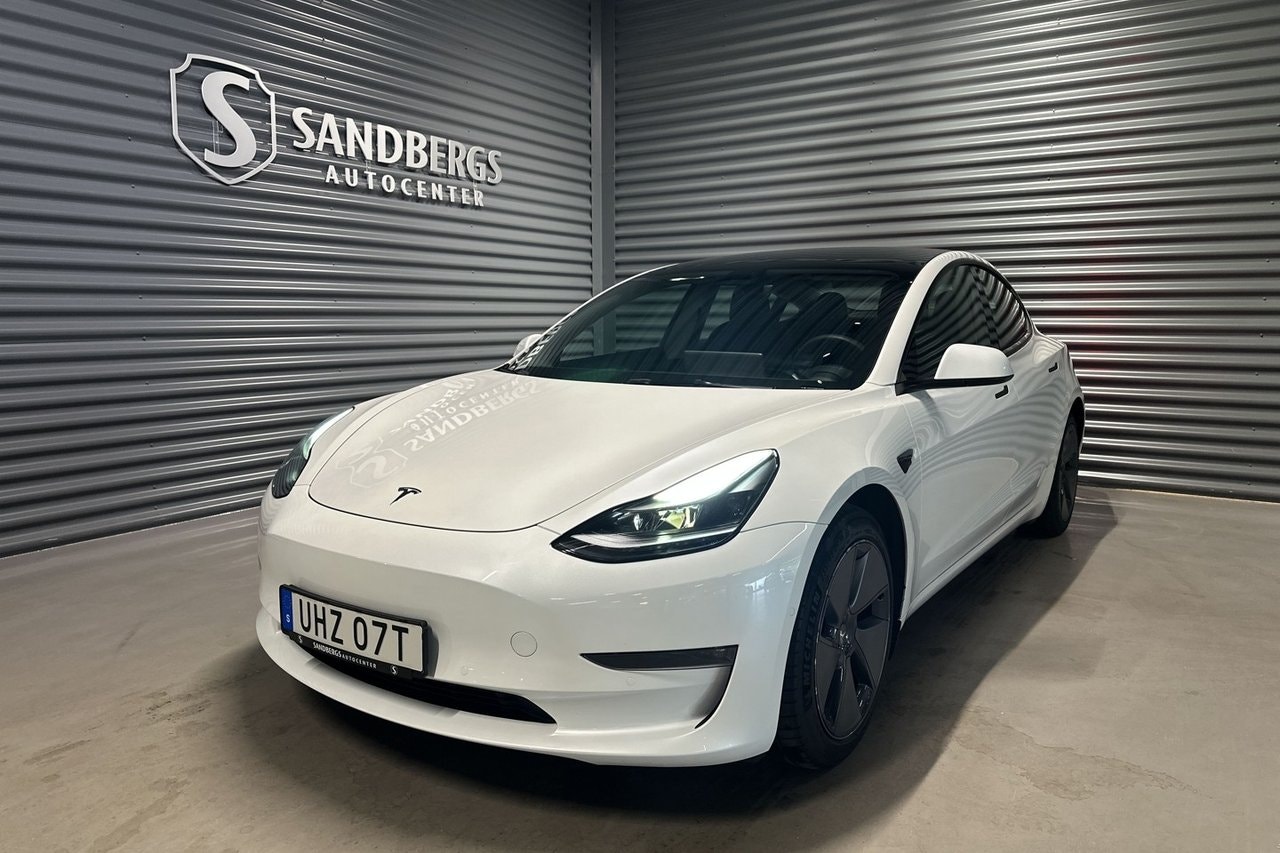 Tesla Model 3 441 л.с.