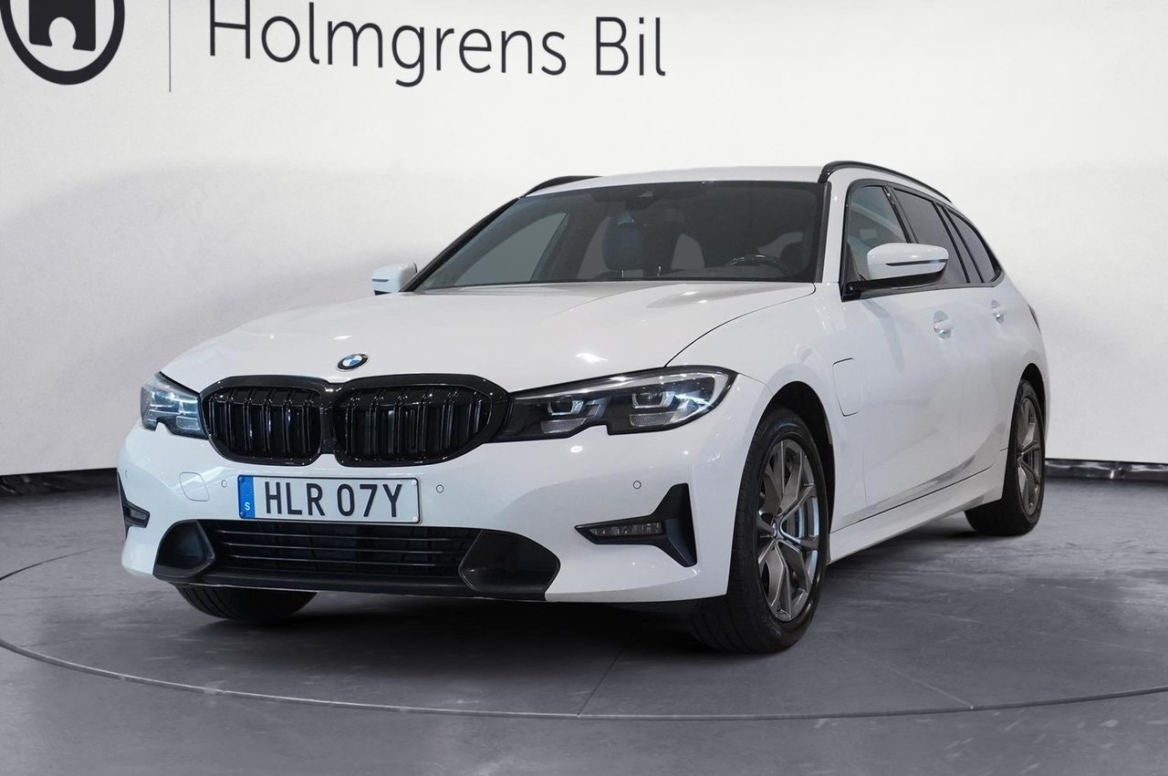 BMW 330e Touring Steptronic, 292hp, 2021