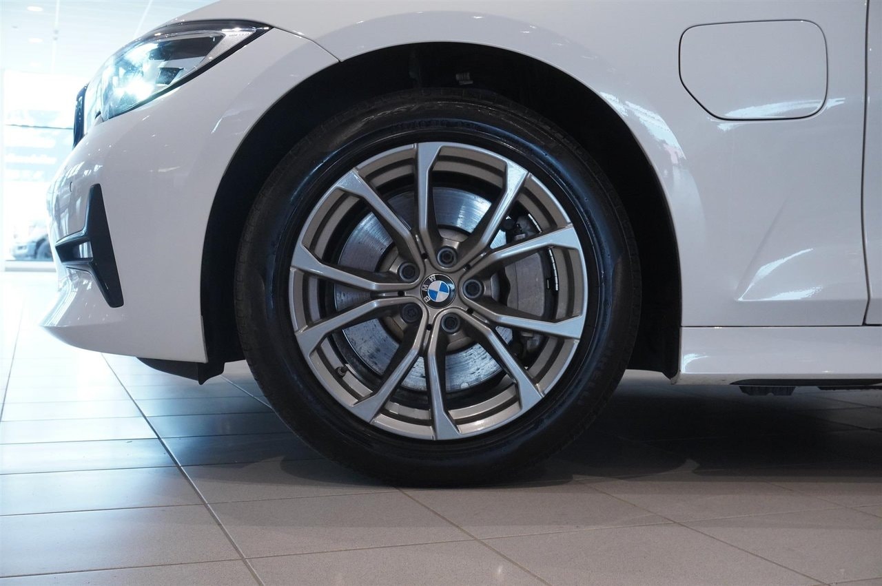 BMW 330e Touring Steptronic, 292hp, 2021