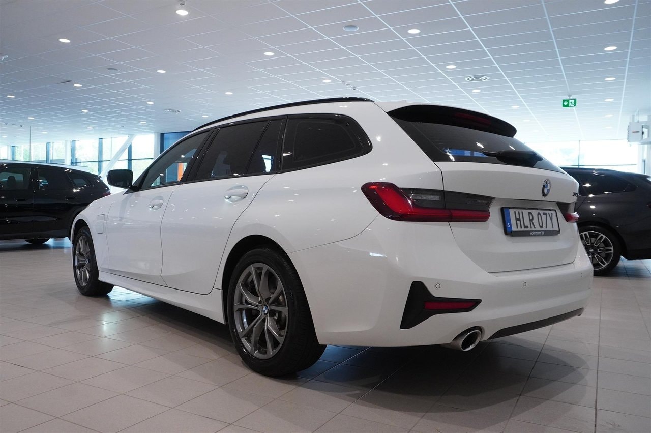 BMW 330e Touring Steptronic, 292hp, 2021