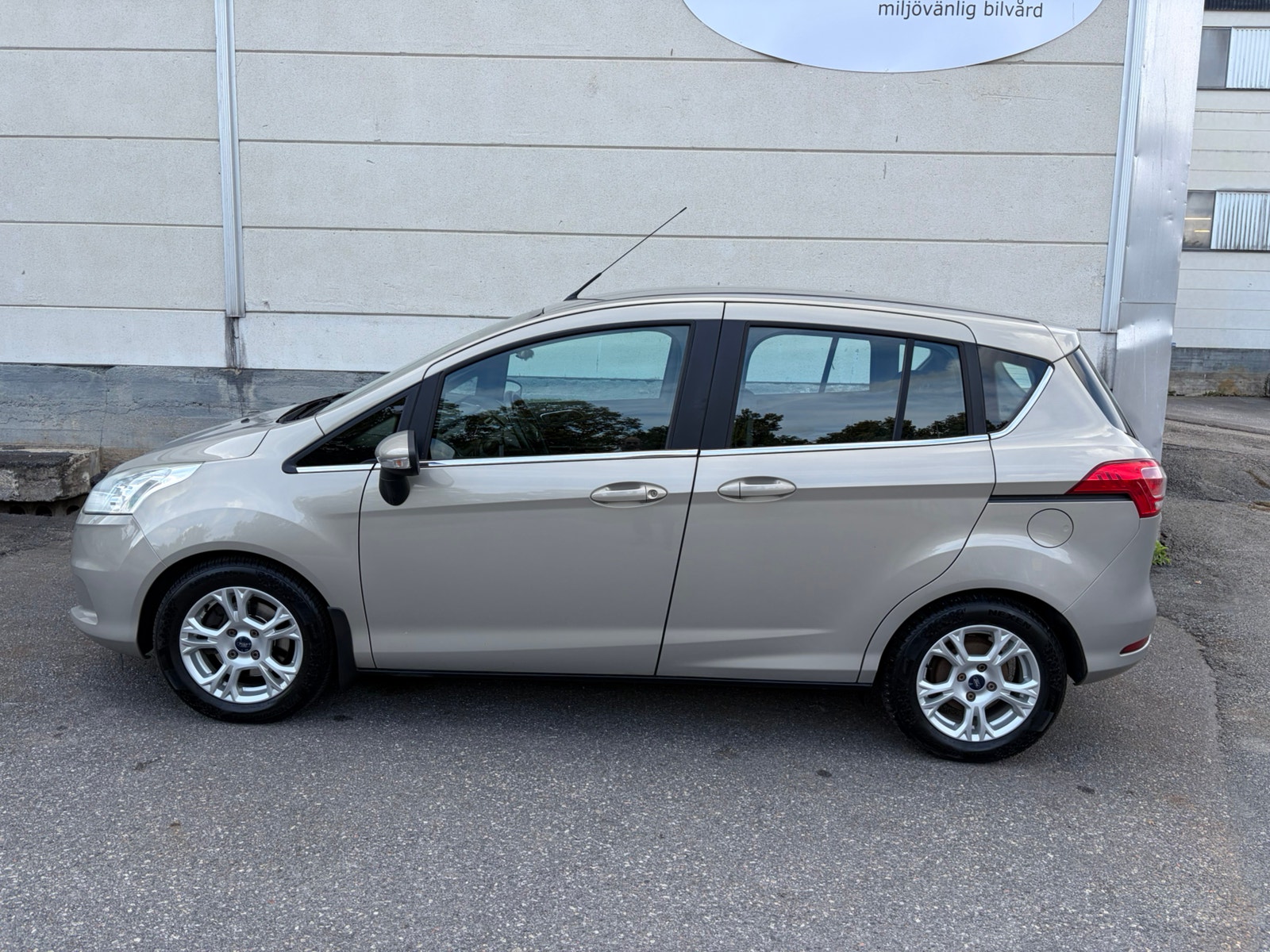 Ford B-Max 1.4 Manual, 90hp, 2013