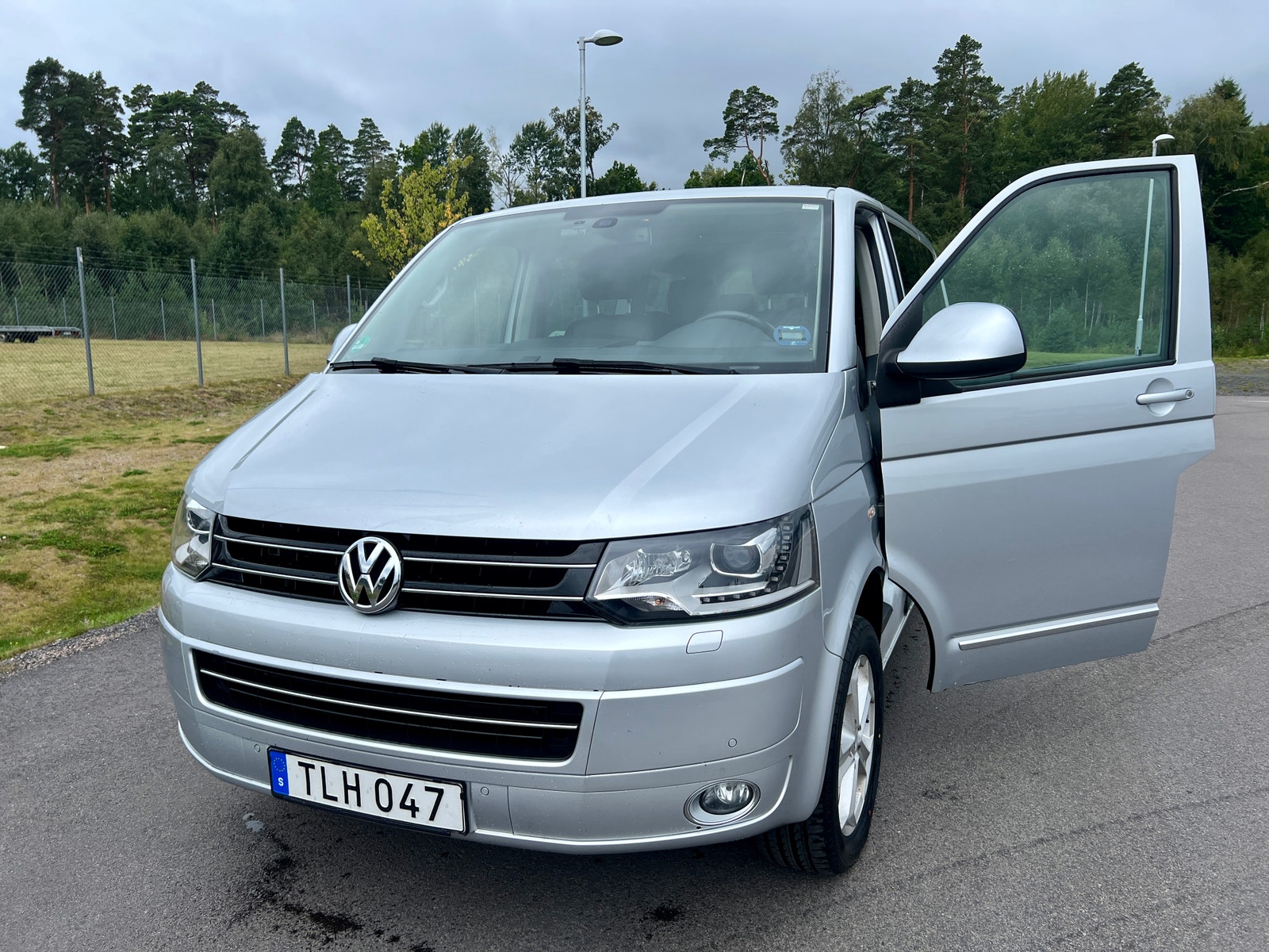 Volkswagen Multivan 2.0 TDI BMT 4Motion DSG Sequential, 180hp, 2014