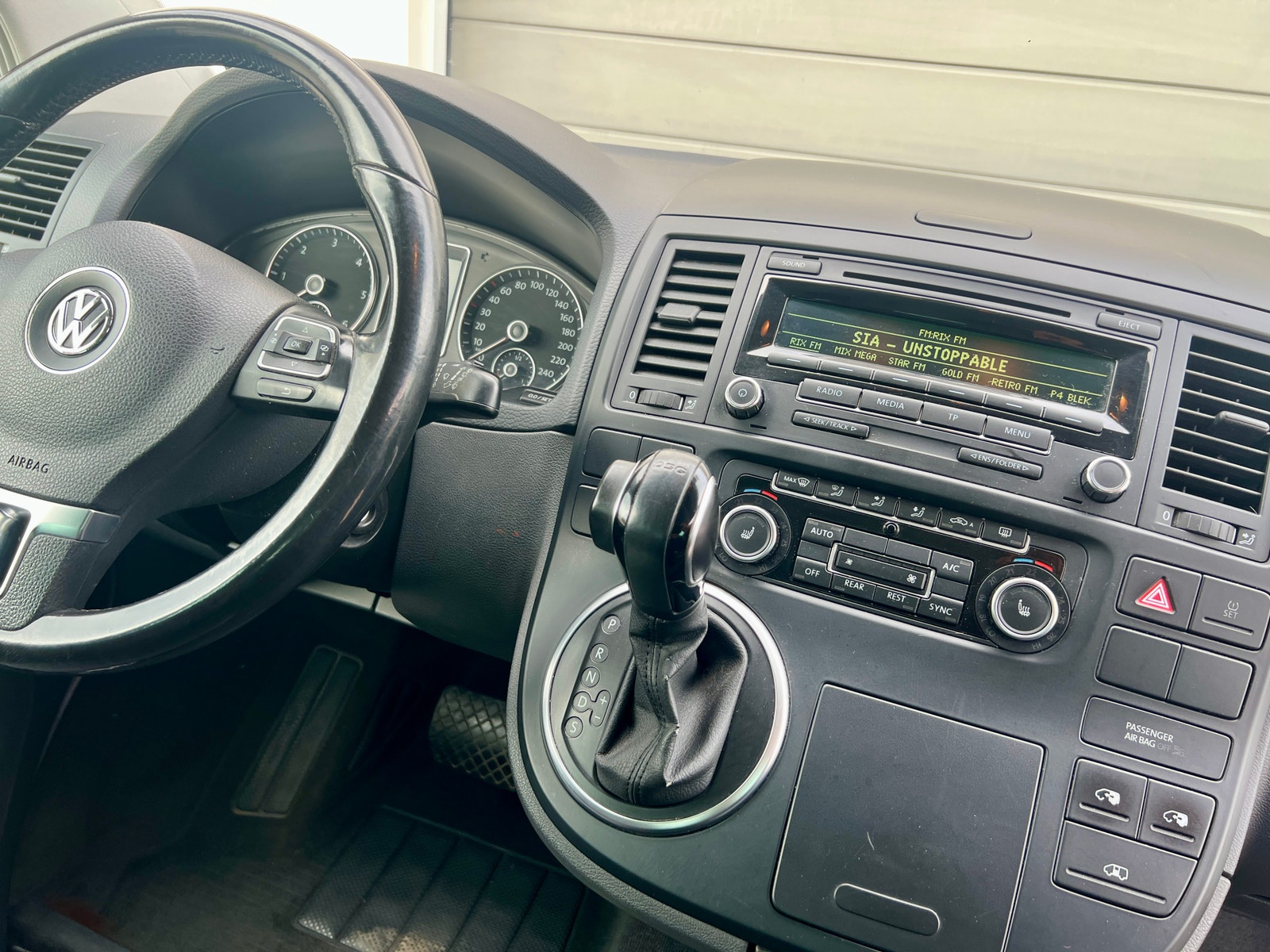 Volkswagen Multivan 2.0 TDI BMT 4Motion DSG Sequential, 180hp, 2014