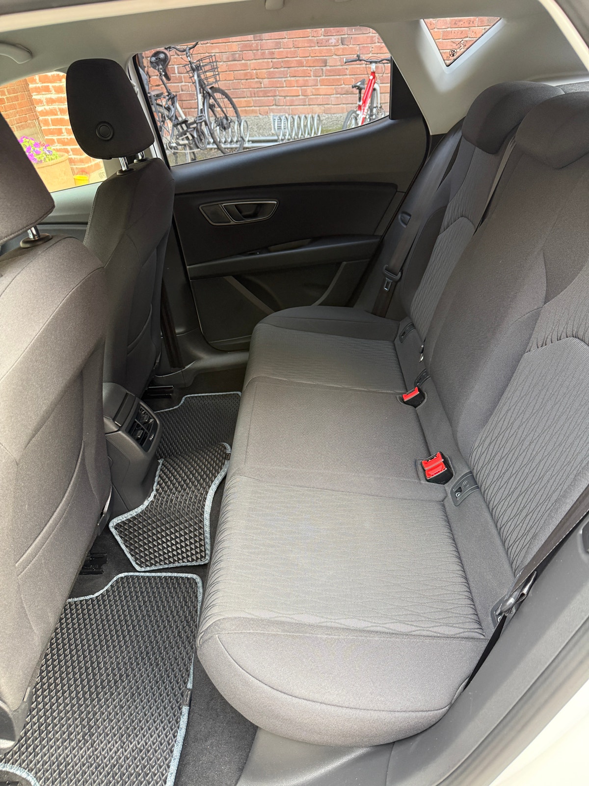 SEAT León 1.6 TDI DSG Sequential, 110hp, 2016
