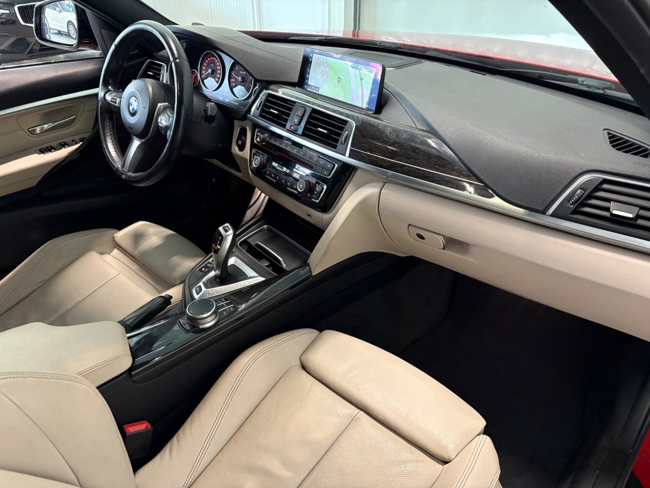 BMW 330e Sedan Steptronic, 252hk, 2018