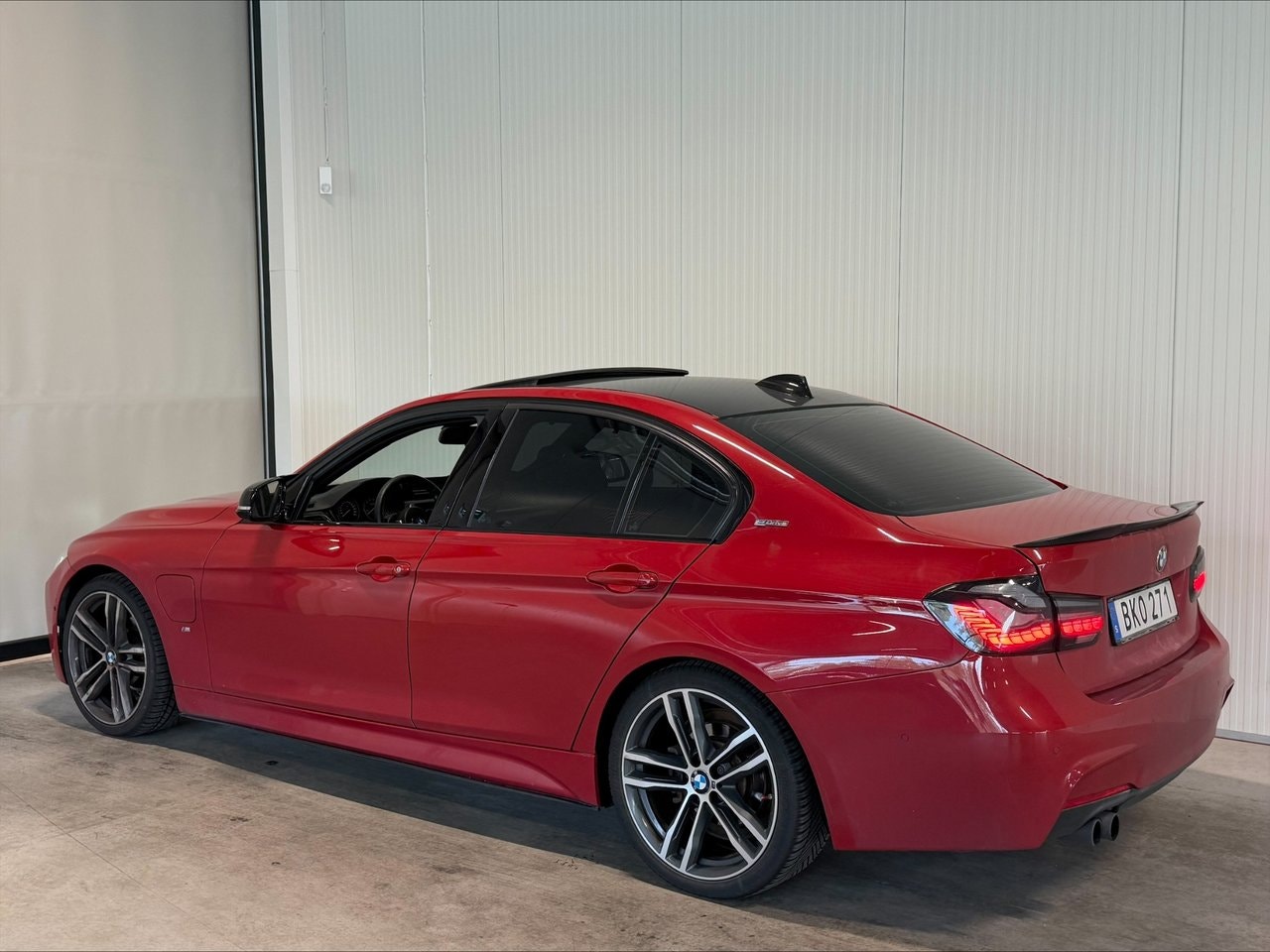 BMW 330e Sedan Steptronic, 252hk, 2018