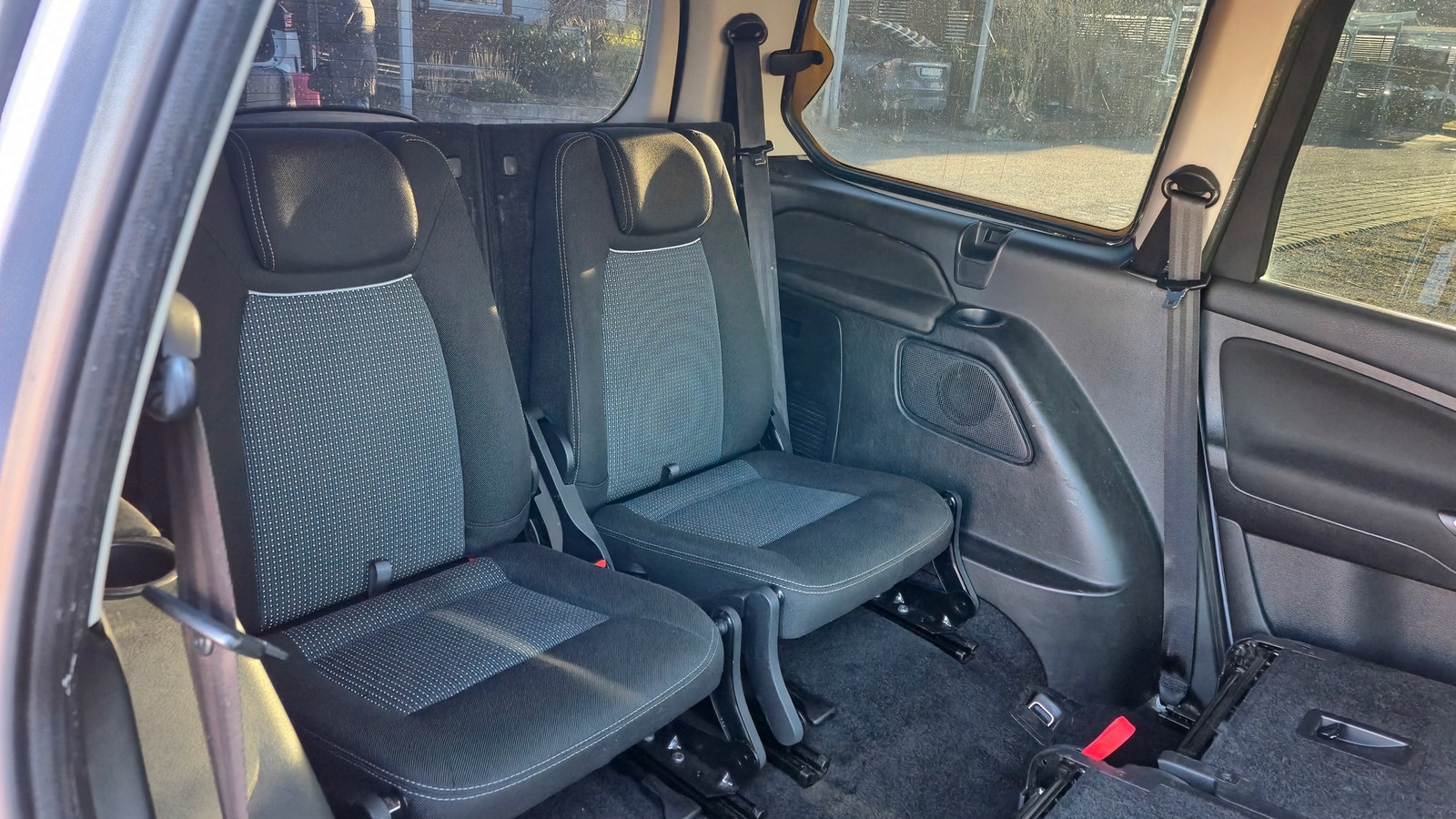 Ford Galaxy 2.0 TDCi Powershift 6, 6-trins, 140ps, 2011