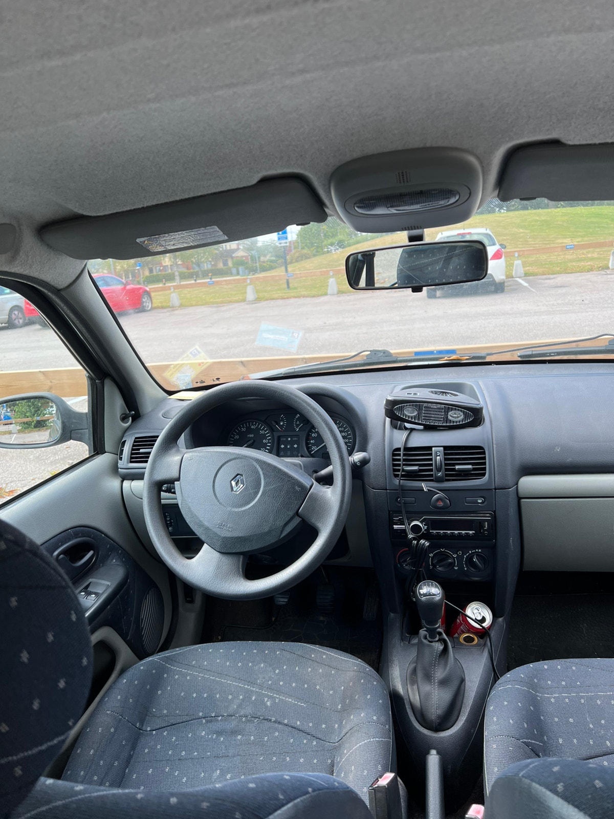 Renault Clio 5-door Hatchback 1.2 Manual, 58hp, 2002