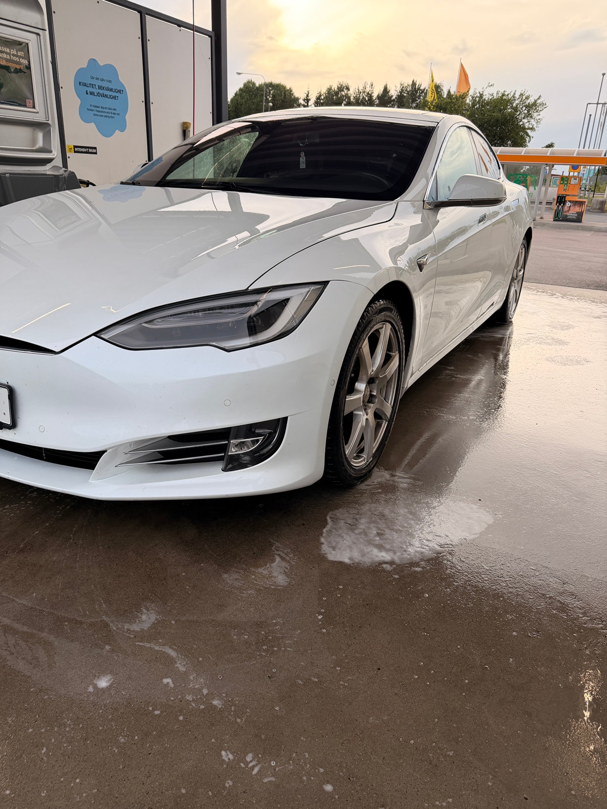 Tesla Model S 100D, 525ps, 2018